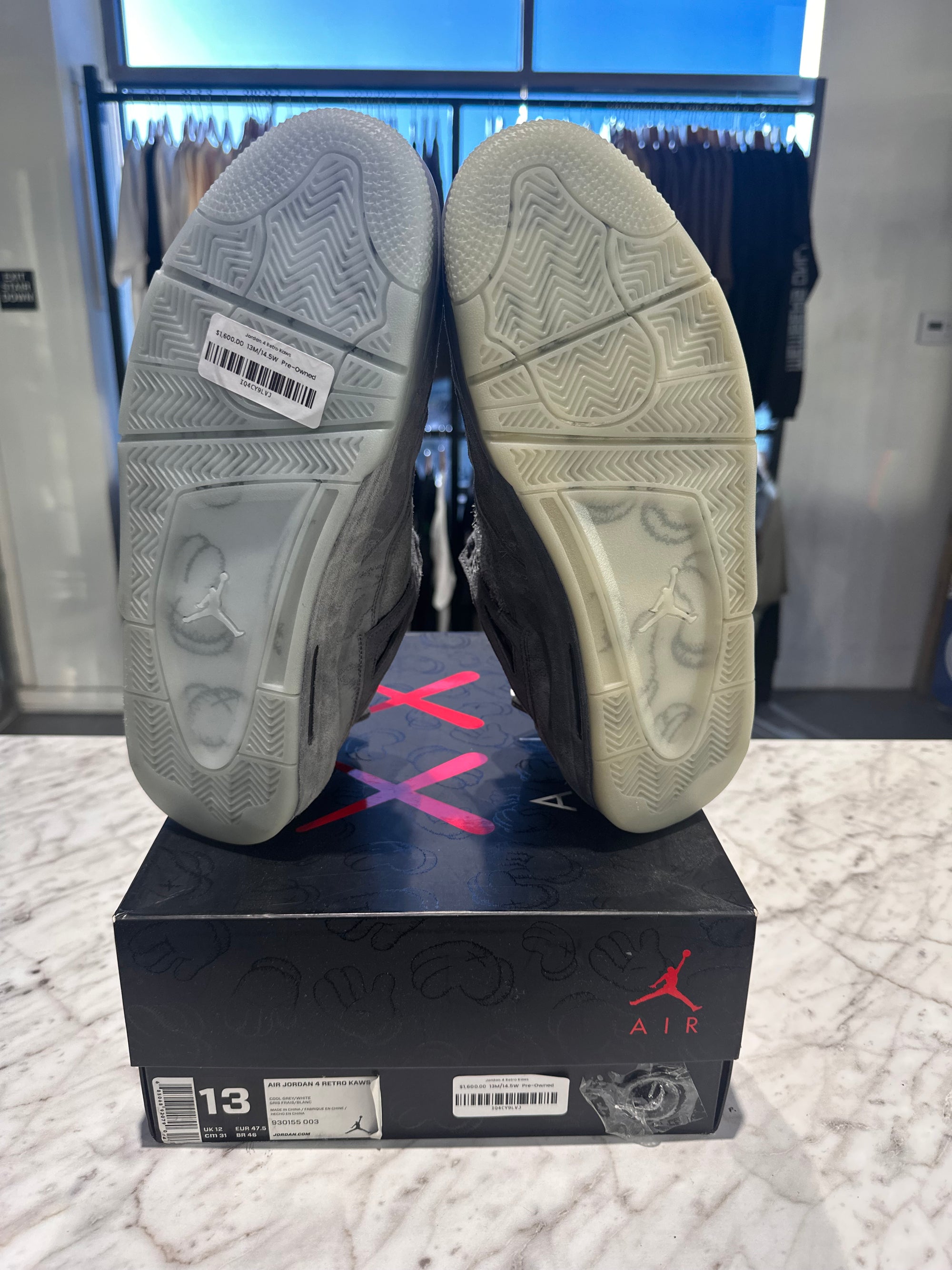 Jordan 4 Retro Kaws