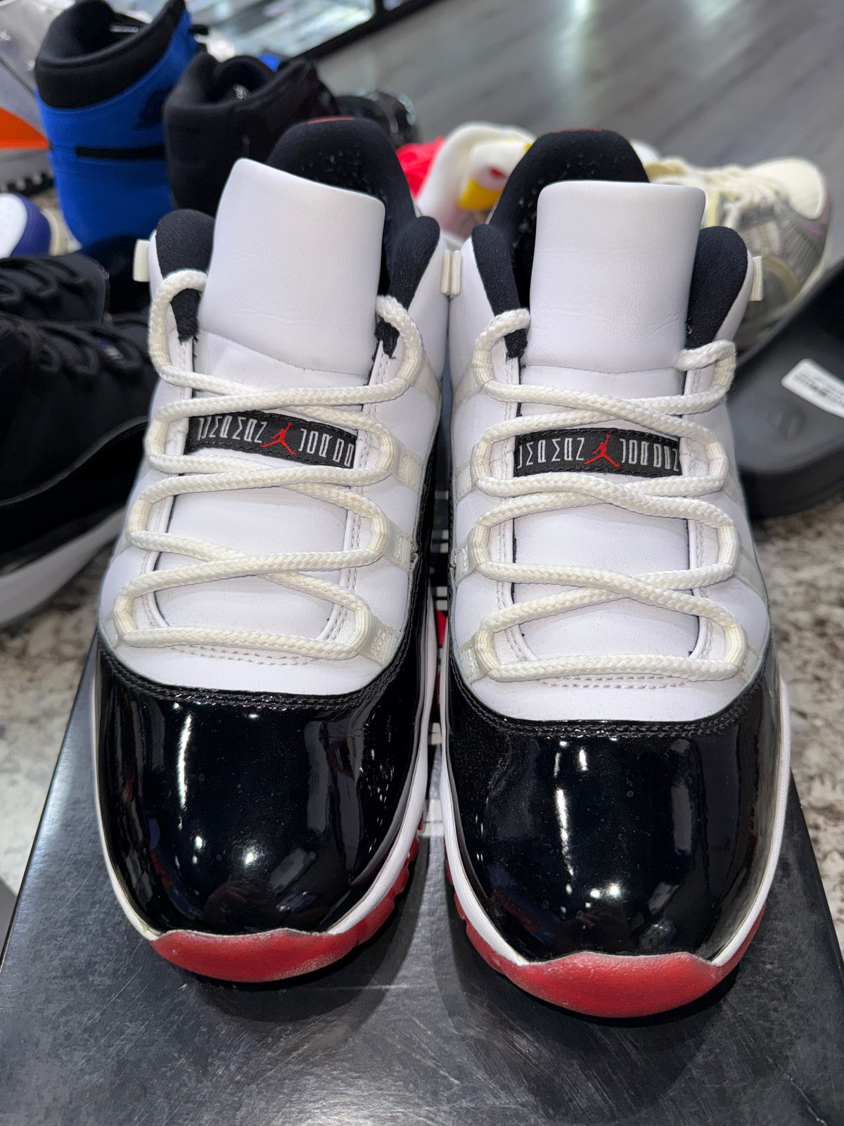 Jordan 11 Retro Low Concord Bred