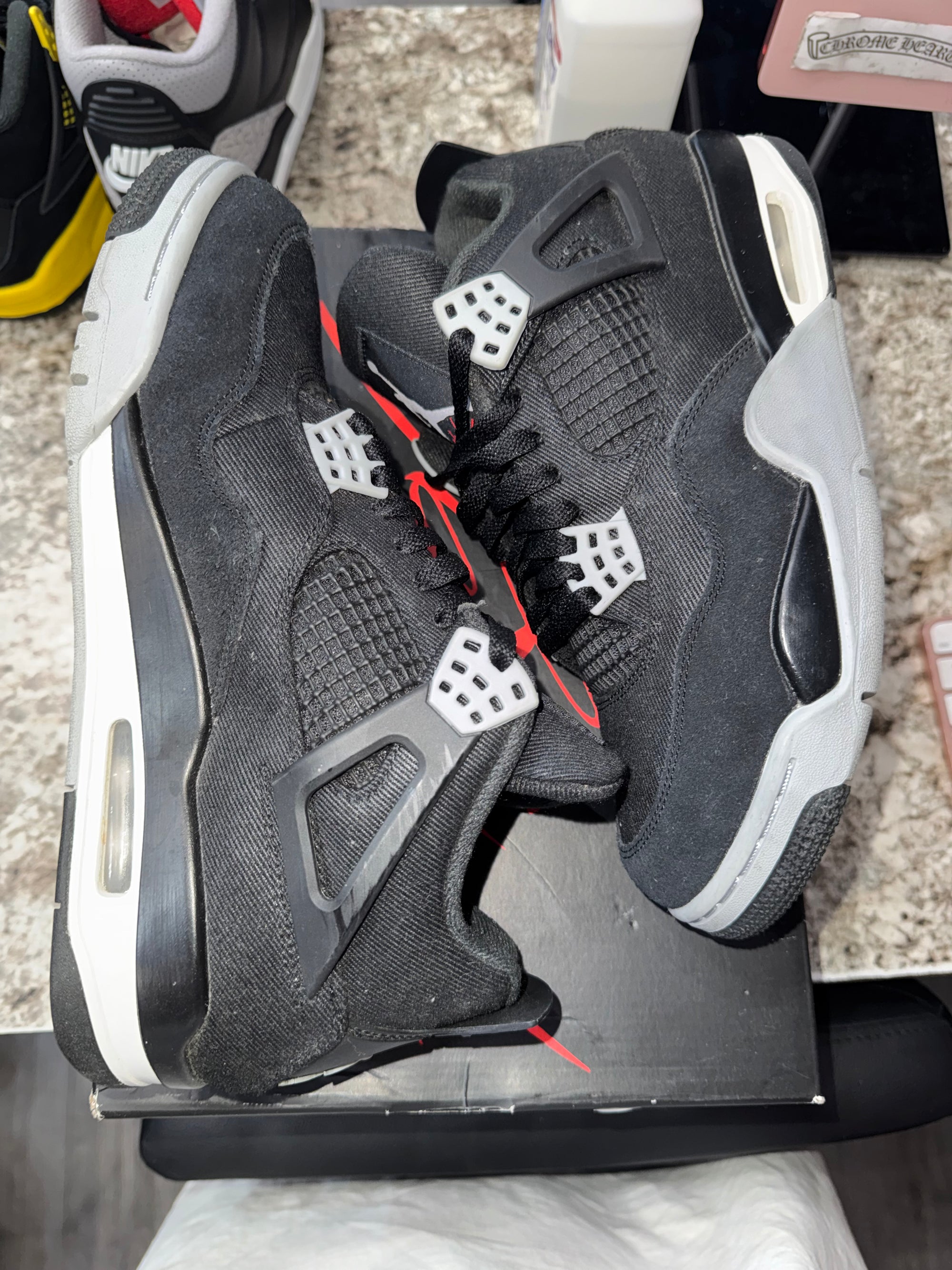 Jordan 4 Retro SE Black Canvas (DAMAGED BOX)