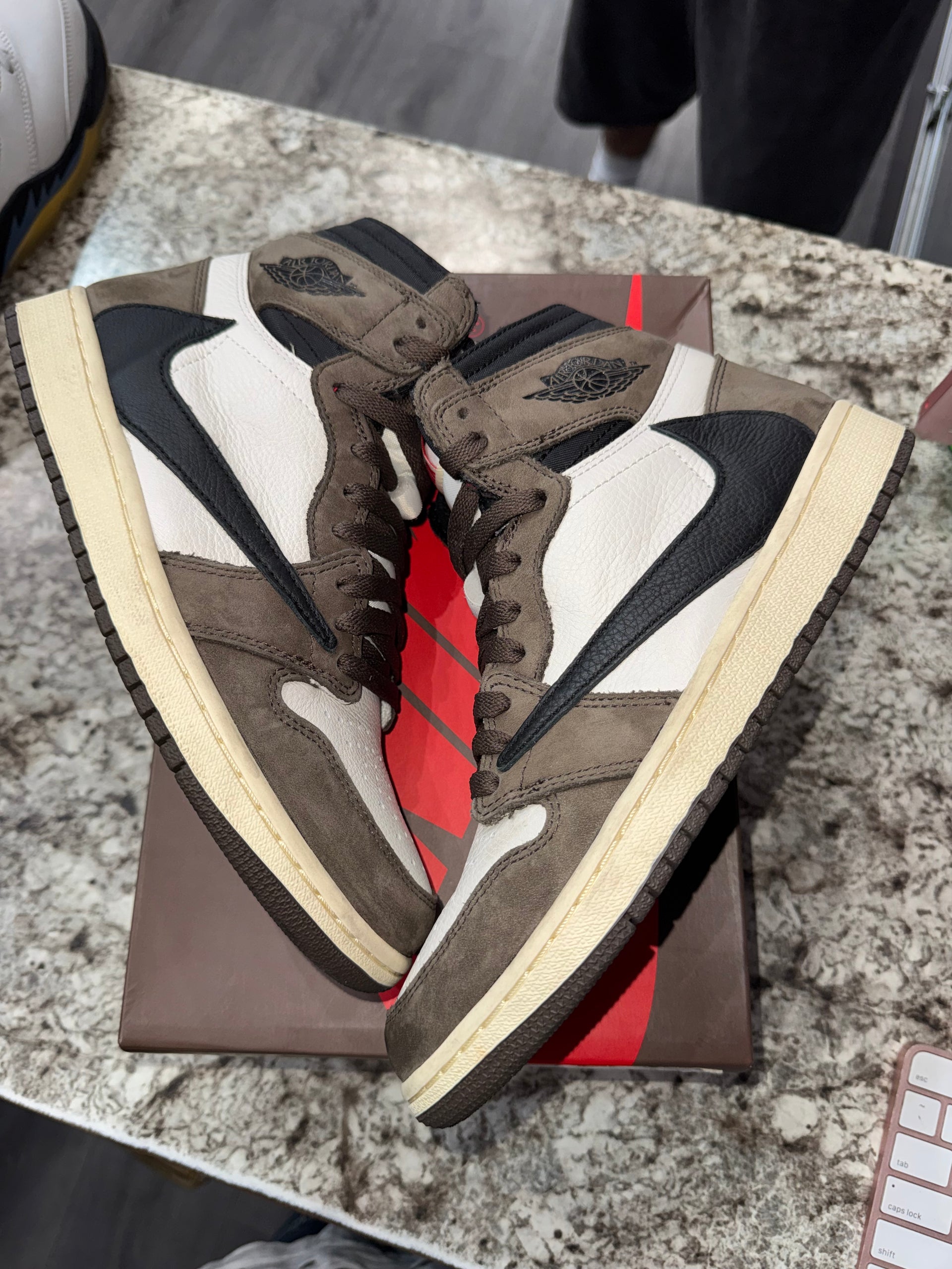 Jordan 1 Retro High OG SP Travis Scott Mocha