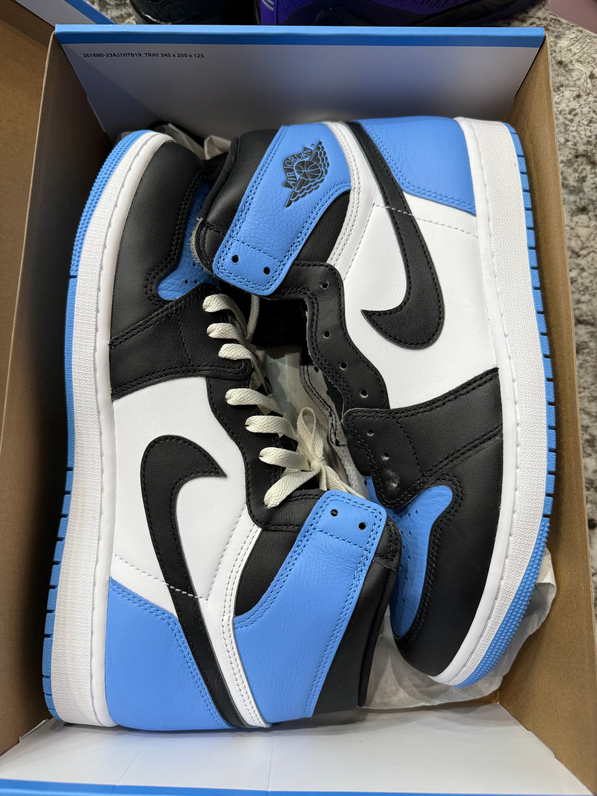 Jordan 1 Retro High OG UNC Toe