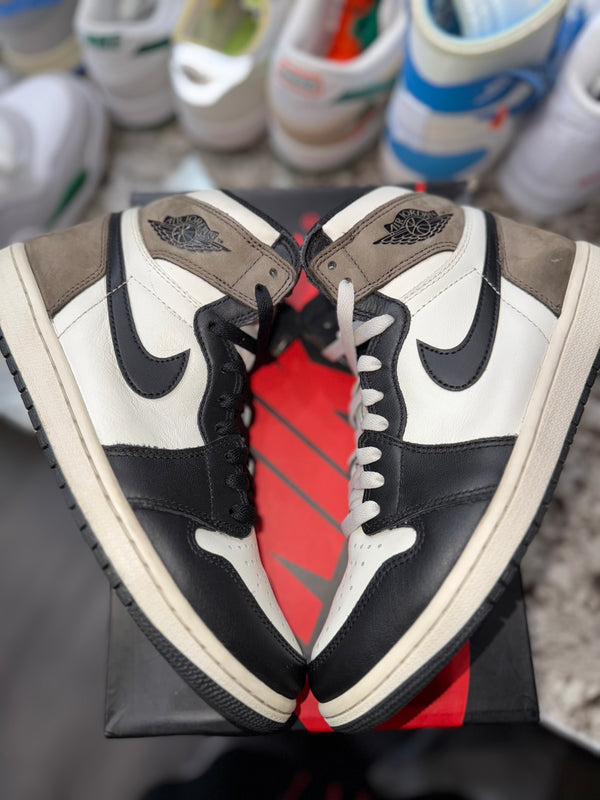 Jordan 1 Retro High Dark Mocha