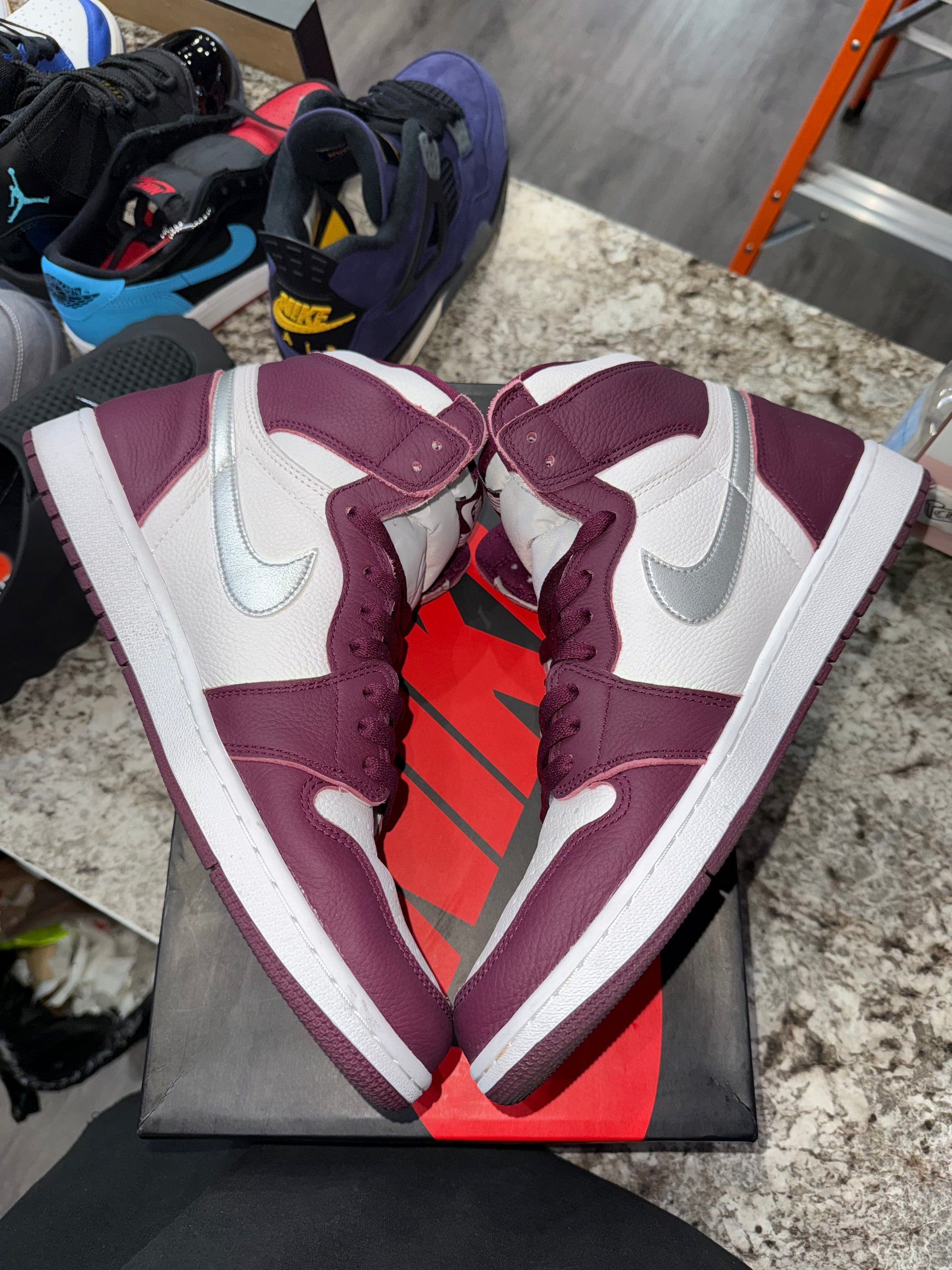 Jordan 1 Retro High OG Bordeaux