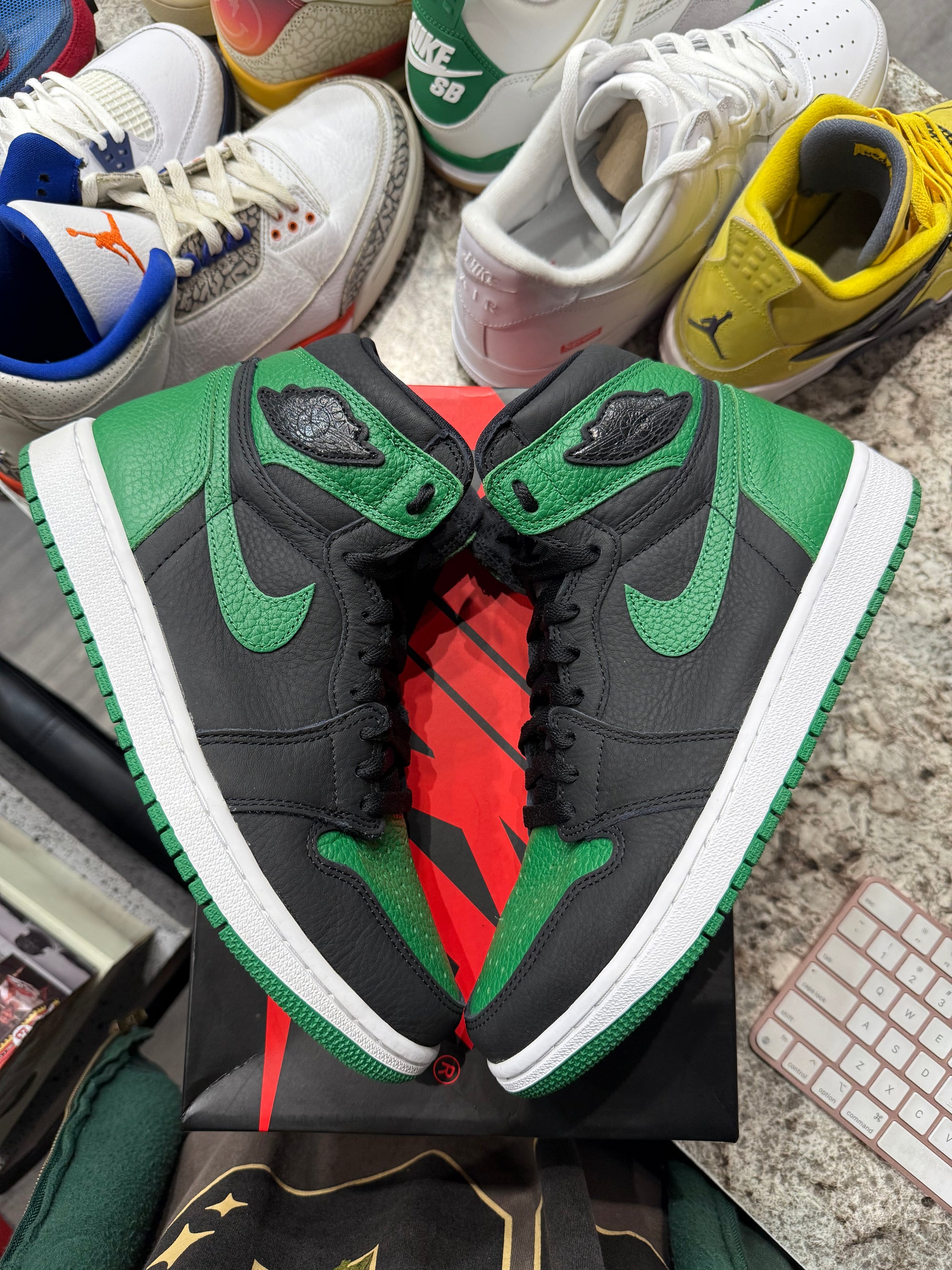 Jordan 1 Retro High Pine Green Black