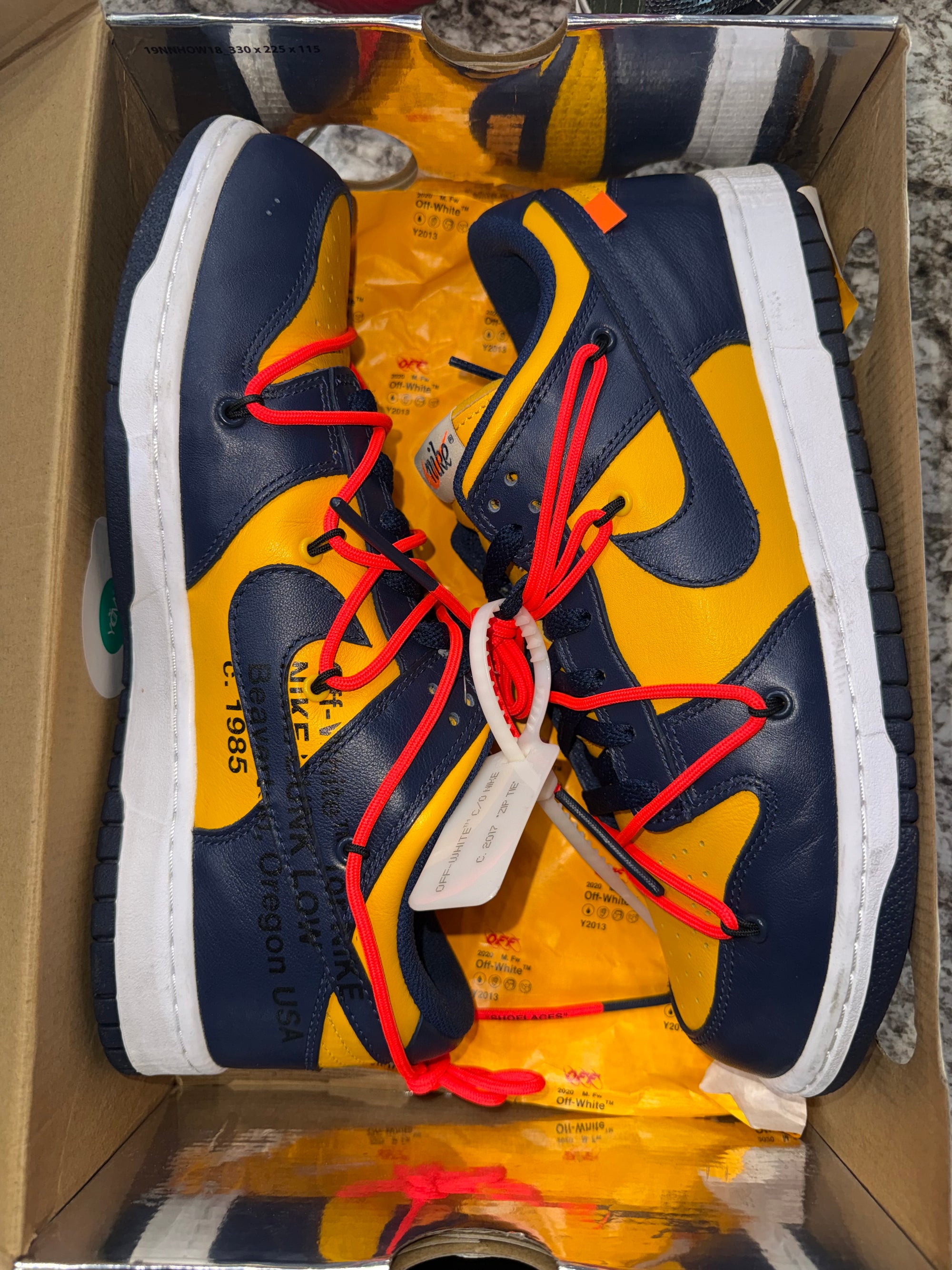 Nike Dunk Low Off-White University Gold