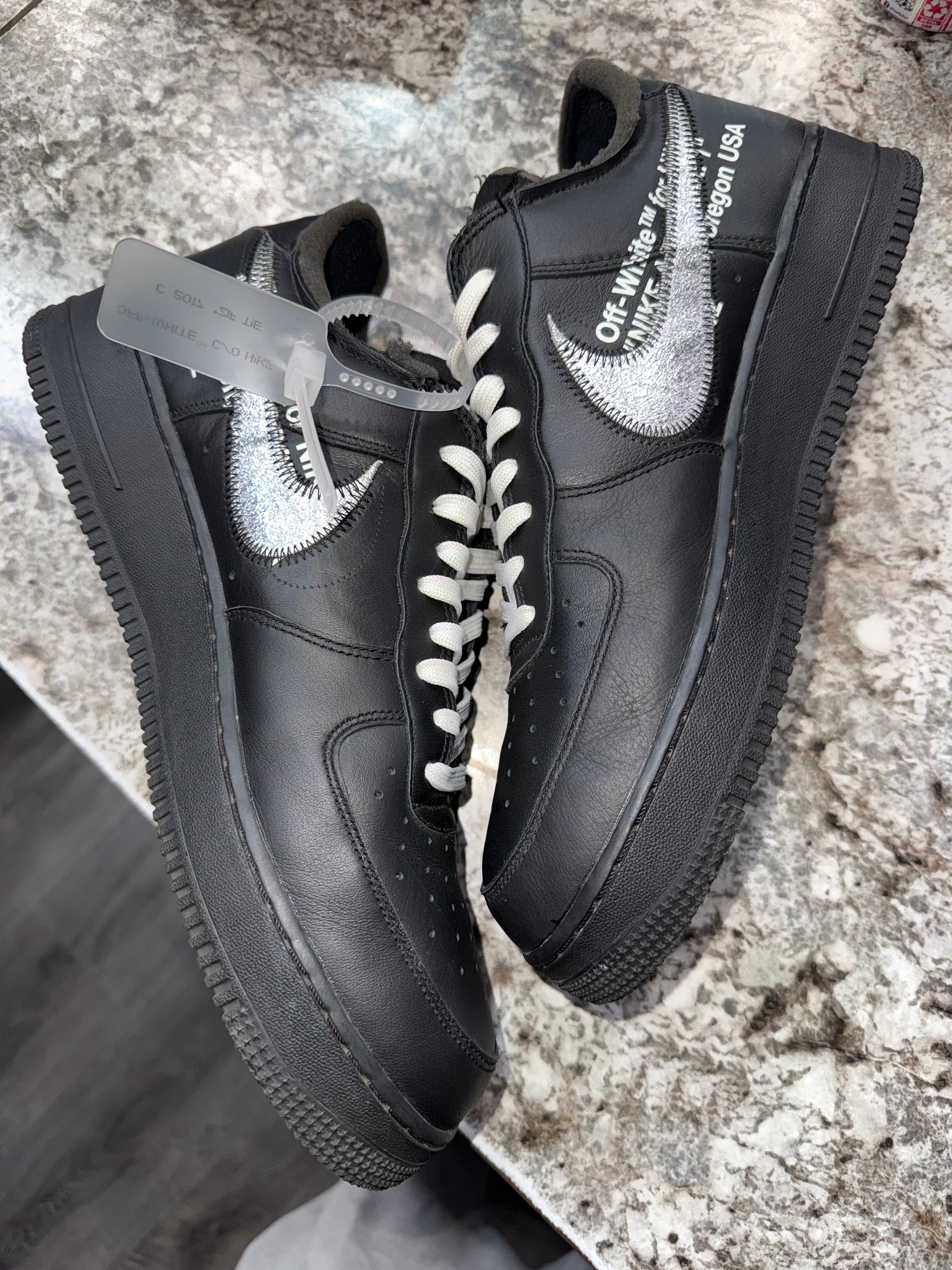 Nike Air Force 1 Low '07 Off-White MoMA (without Socks)