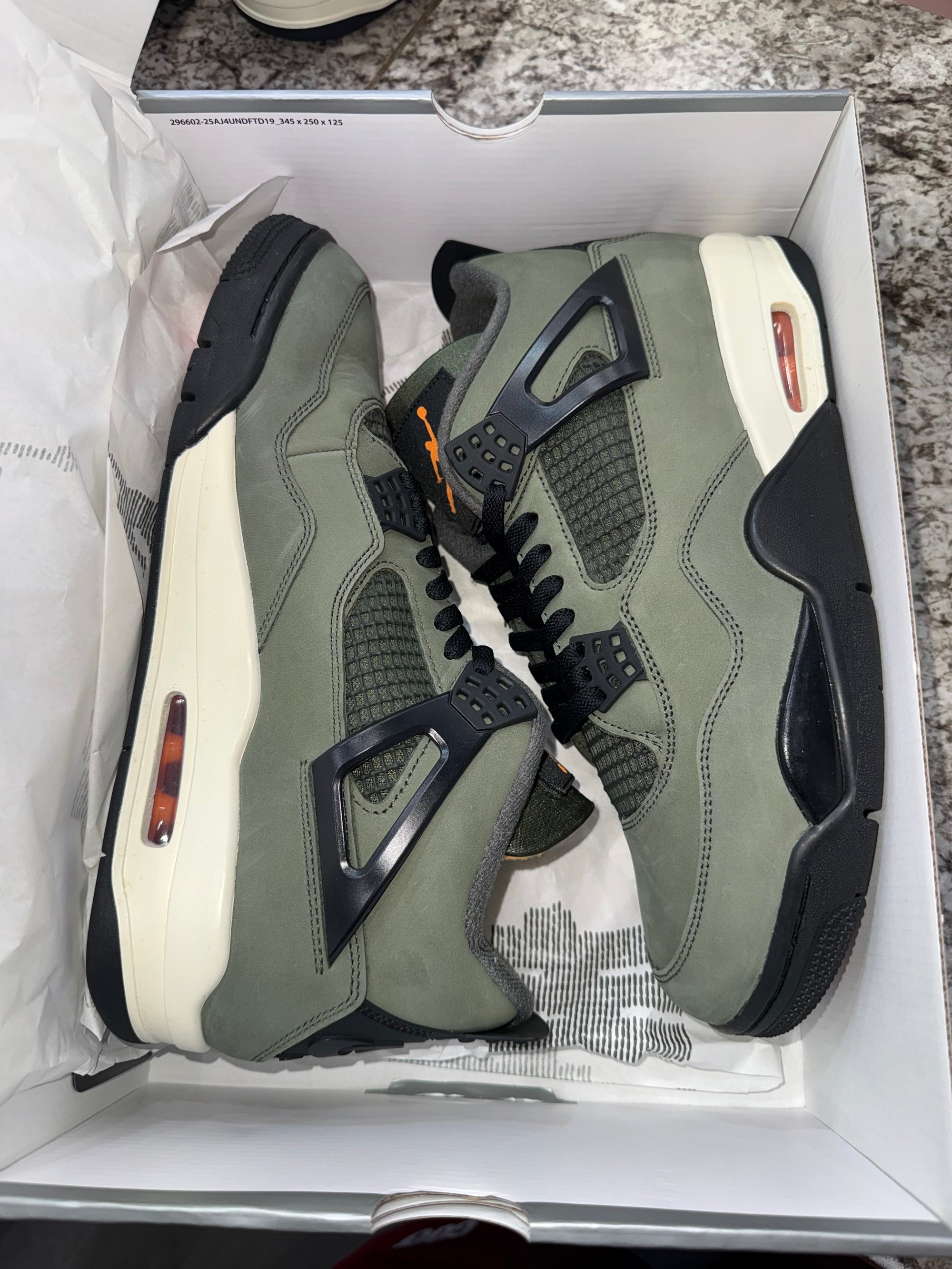 Jordan 4 Retro OG SP Undefeated (2025)