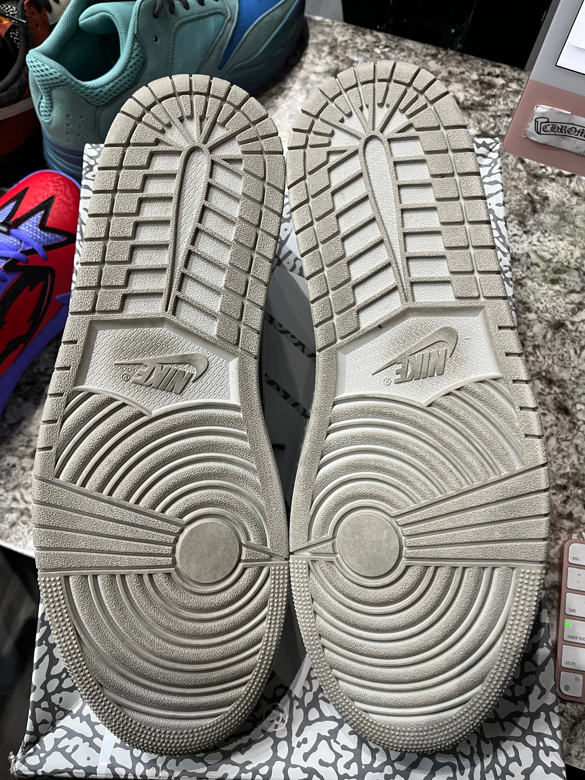 Jordan 1 Retro Low OG Black Cement