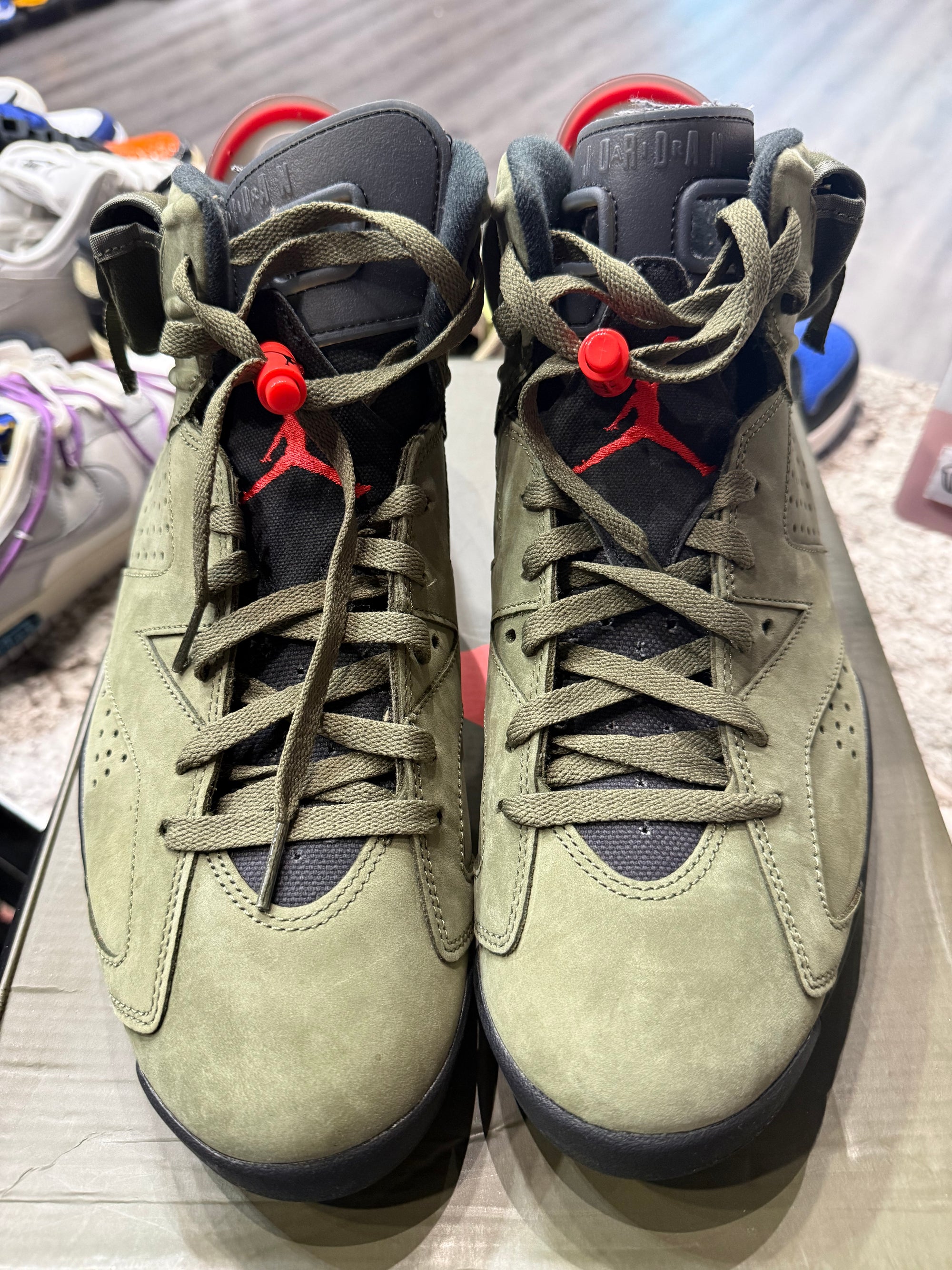 Jordan 6 Retro Travis Scott (DAMAGED BOX)