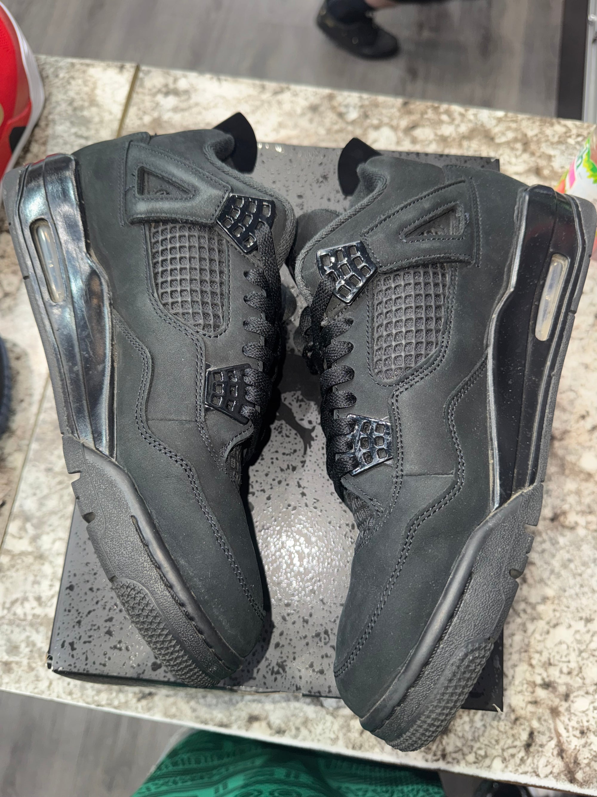 Jordan 4 Retro Black Cat (2025)