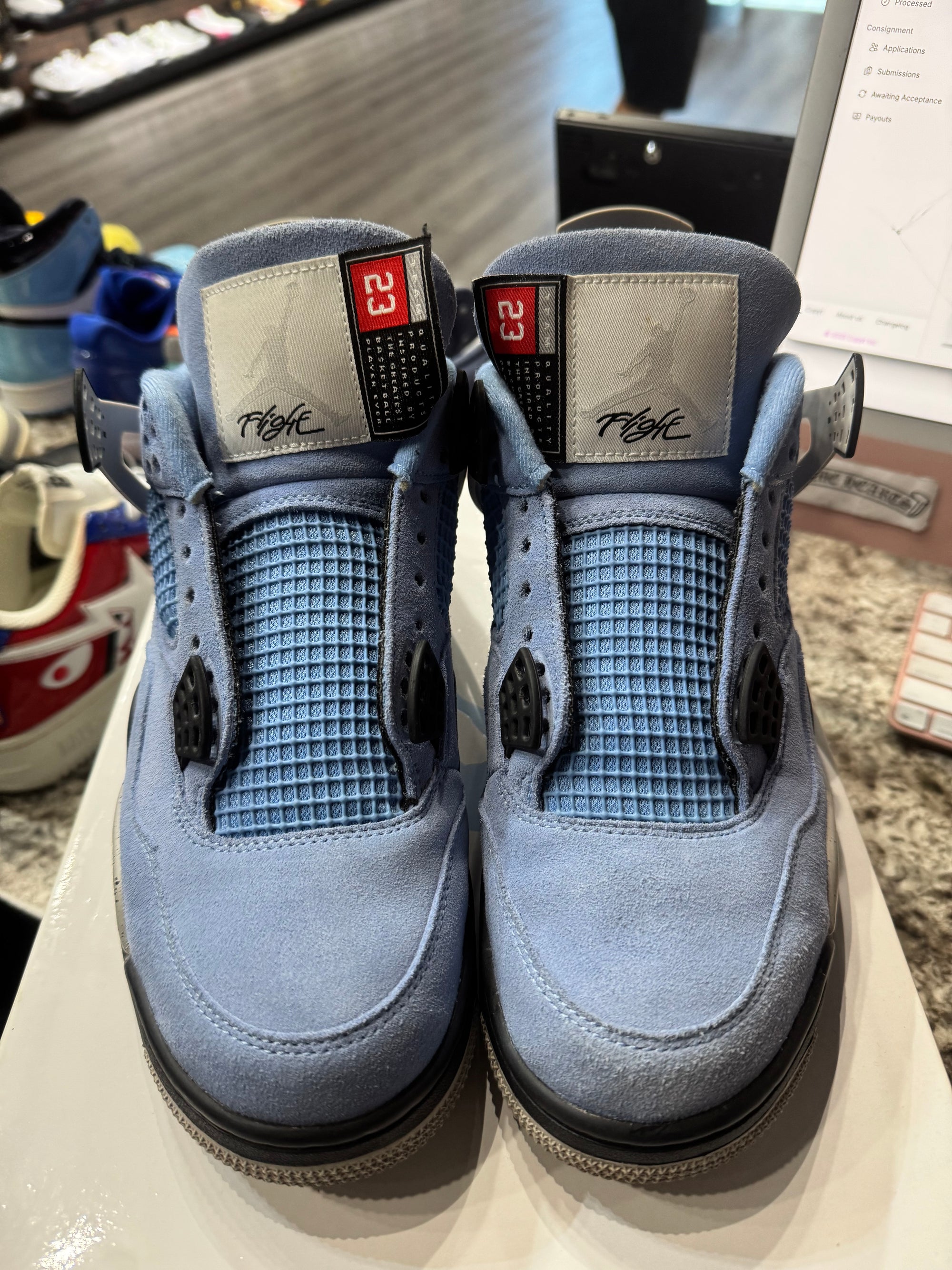 Jordan 4 Retro University Blue
