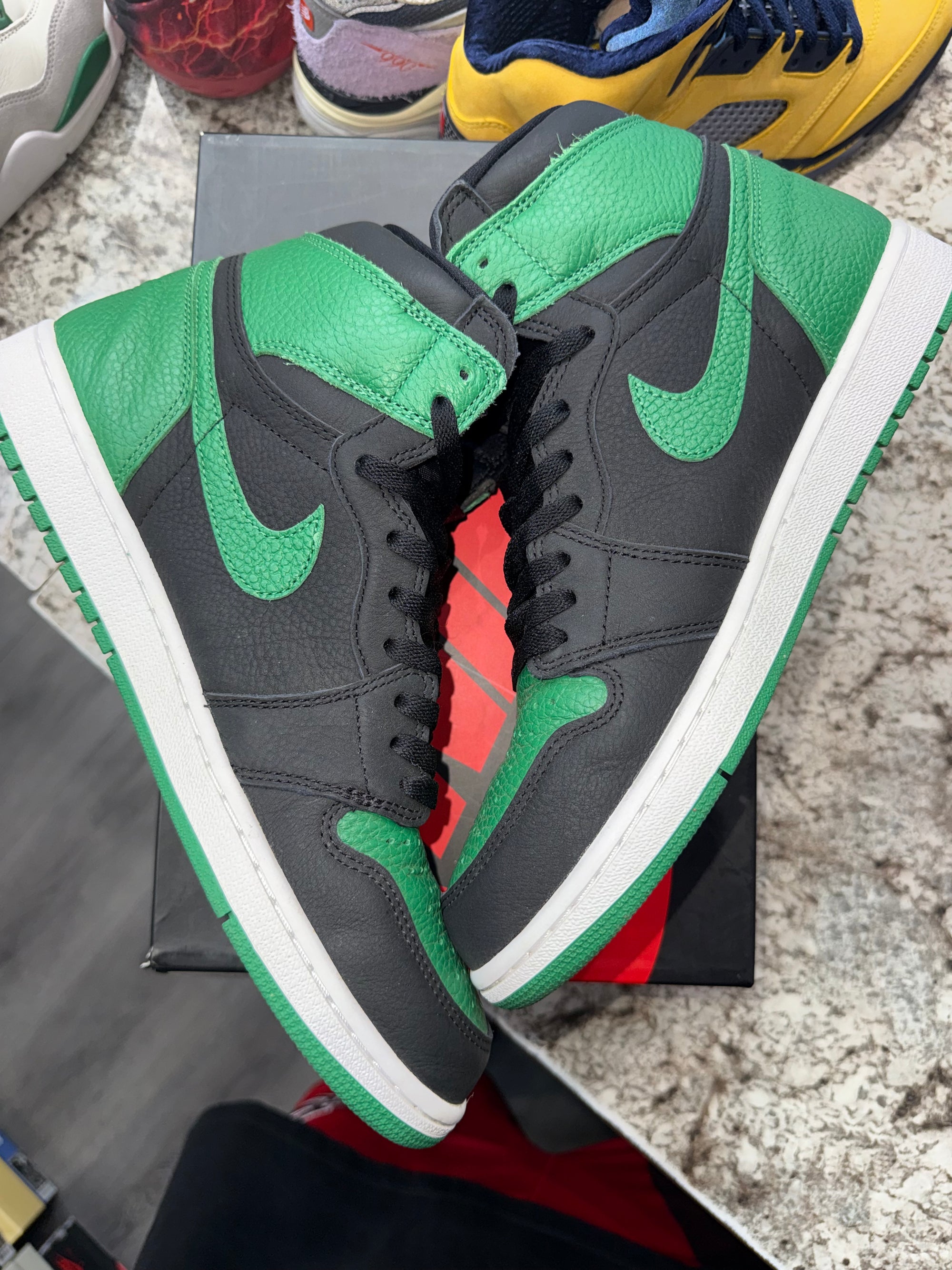 Jordan 1 Retro High Pine Green Black