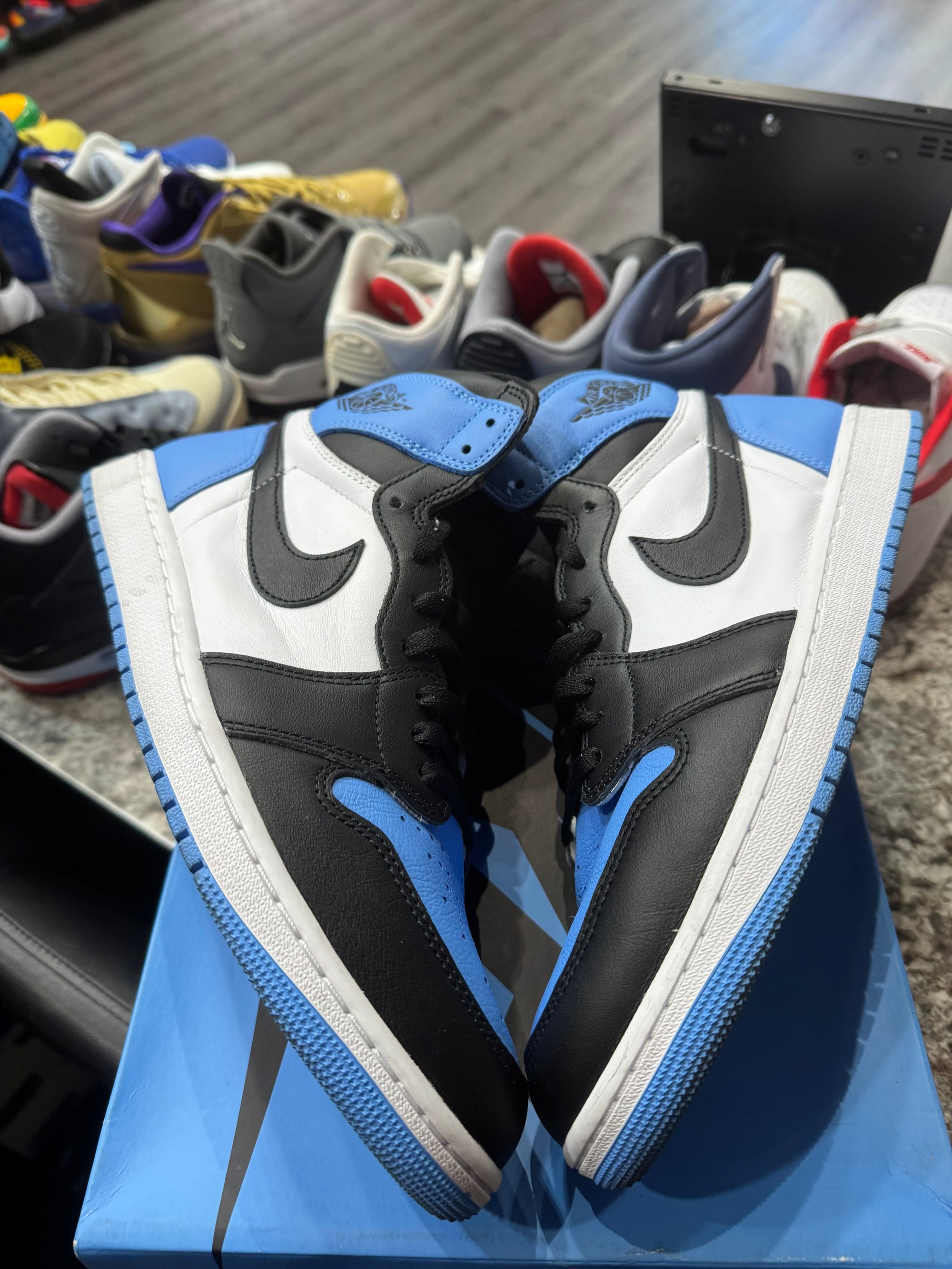 Jordan 1 Retro High OG UNC Toe