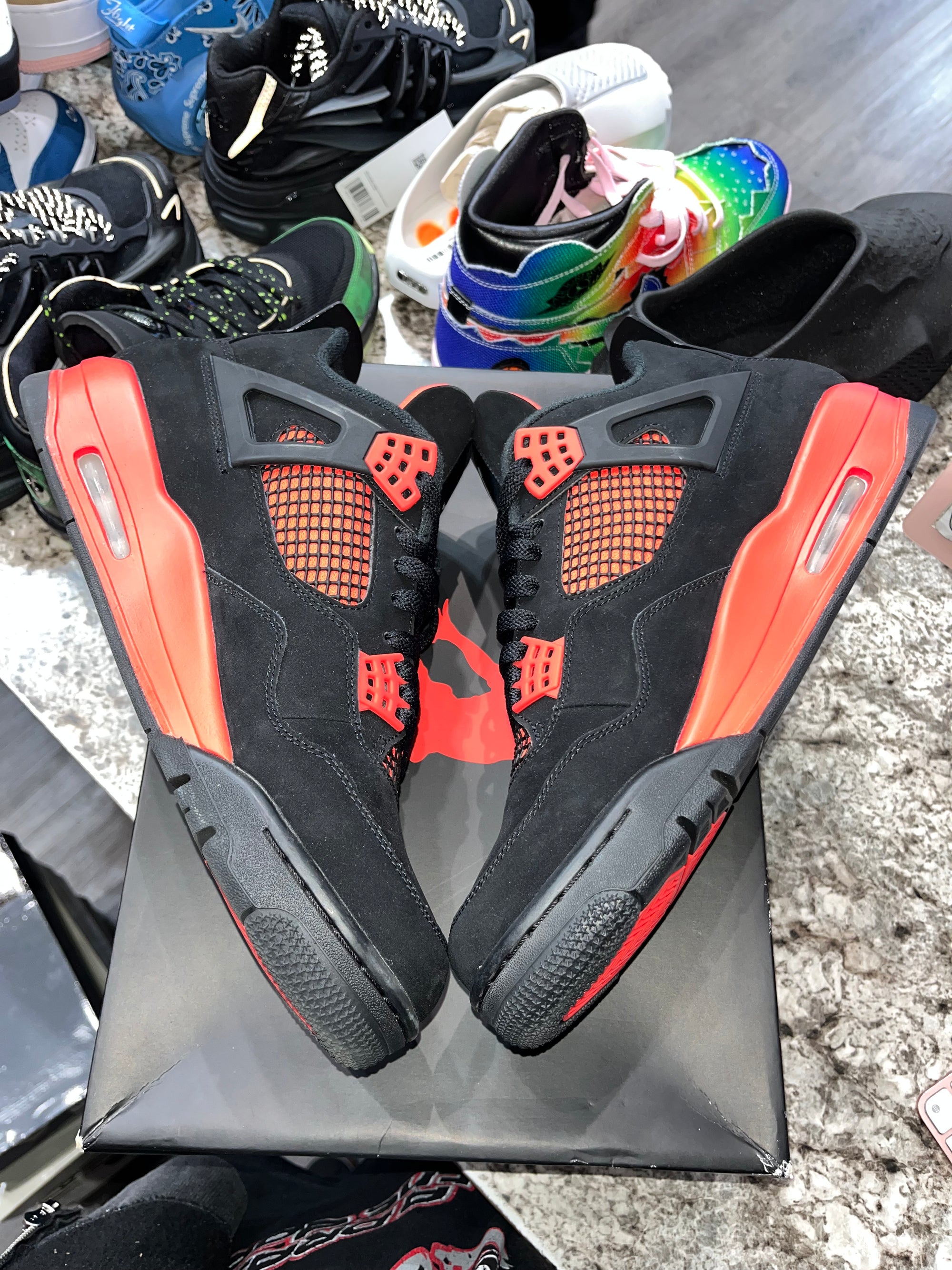 Jordan 4 Retro Red Thunder