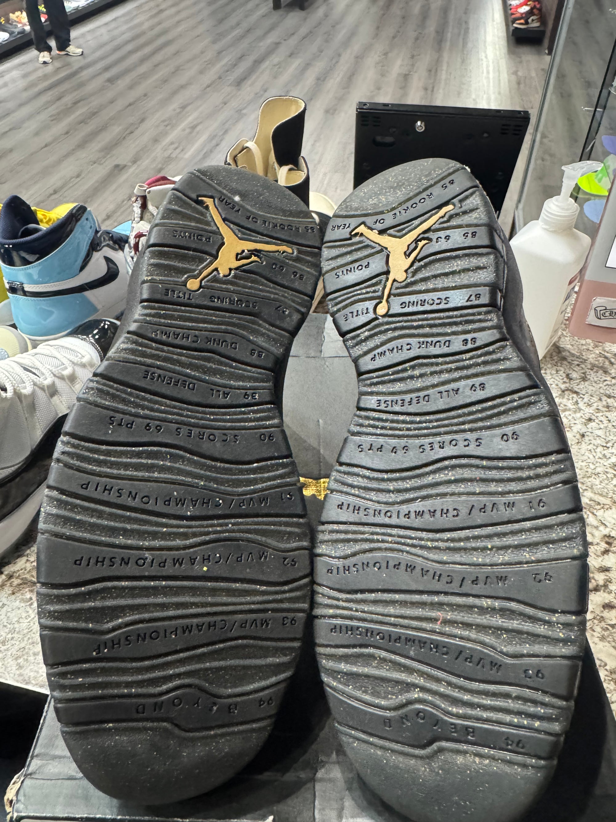 Jordan 10 Retro New York City (2016)