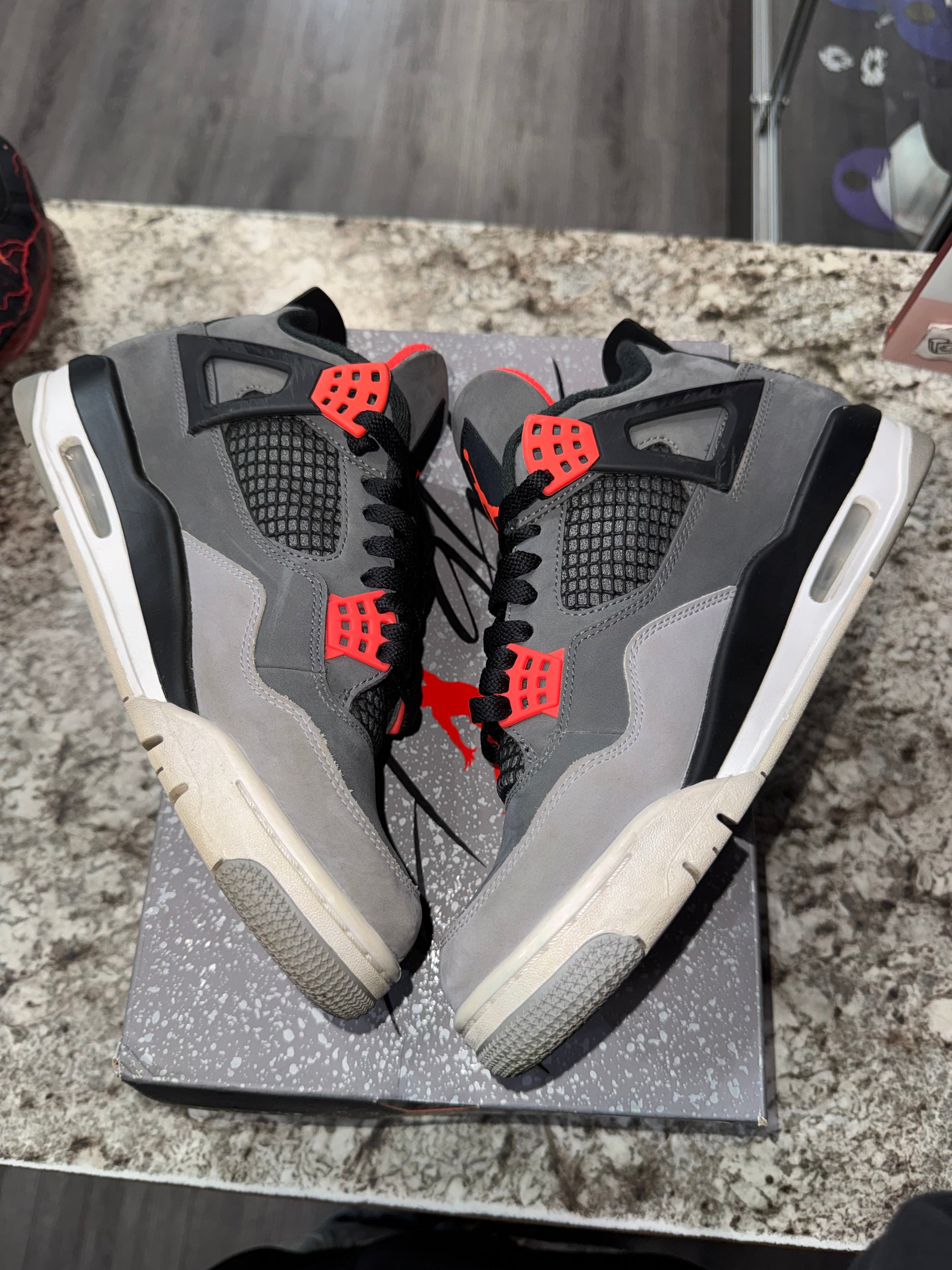 Jordan 4 Retro Infrared