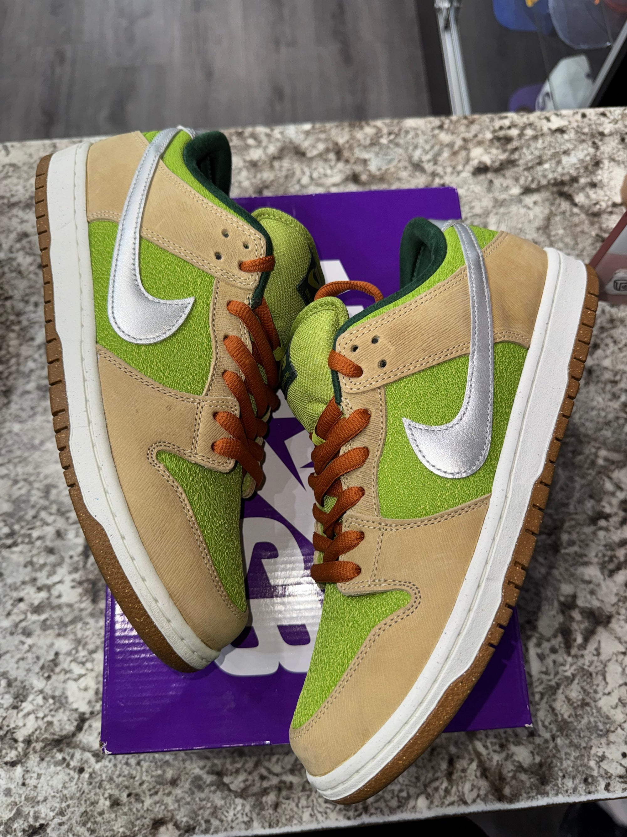 Nike SB Dunk Low Escargot