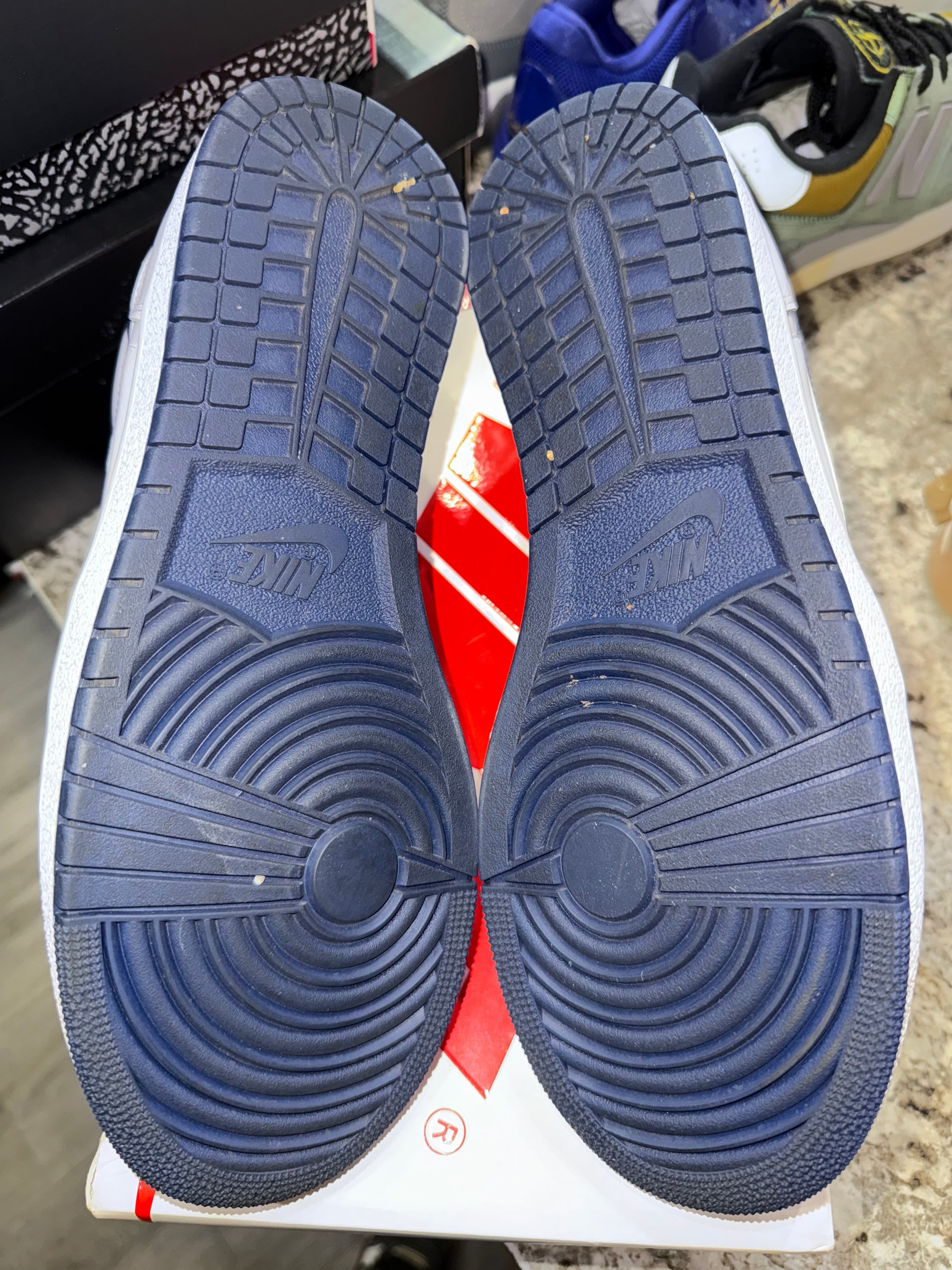 Jordan 1 Retro Low '85 Metallic Blue