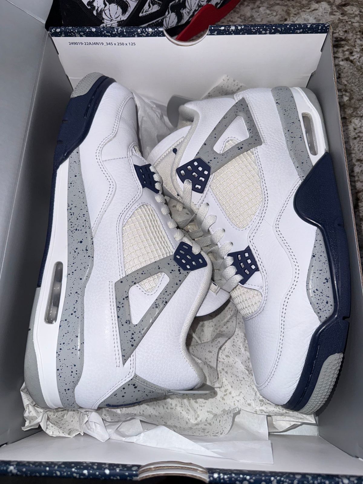 Jordan 4 Retro Midnight Navy