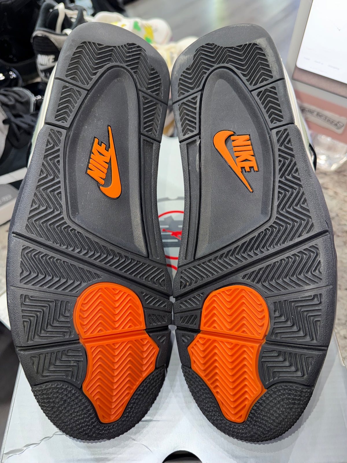 Jordan 4 Retro OG SP Undefeated (2025)
