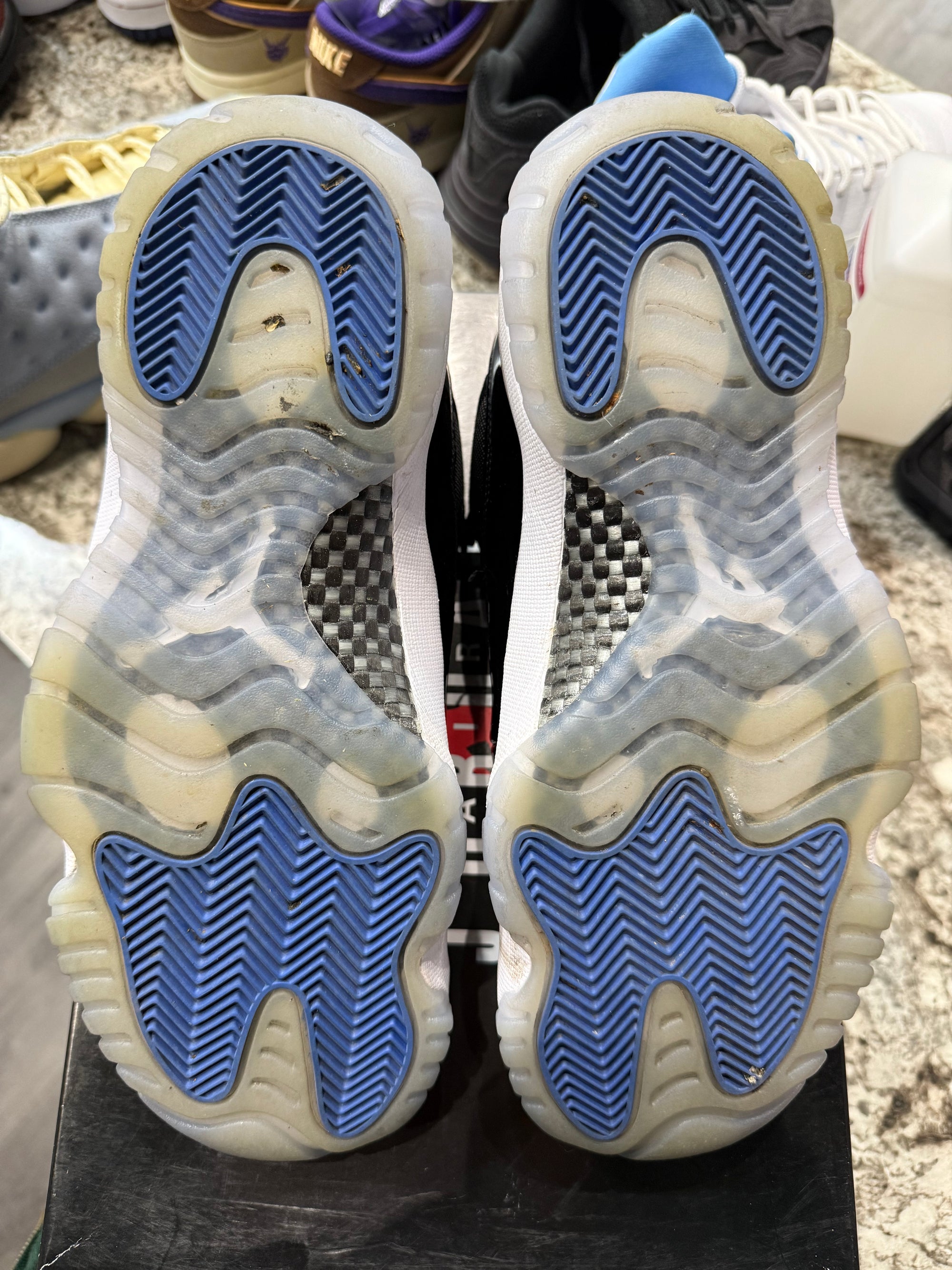 Jordan 11 Retro Low Space Jam