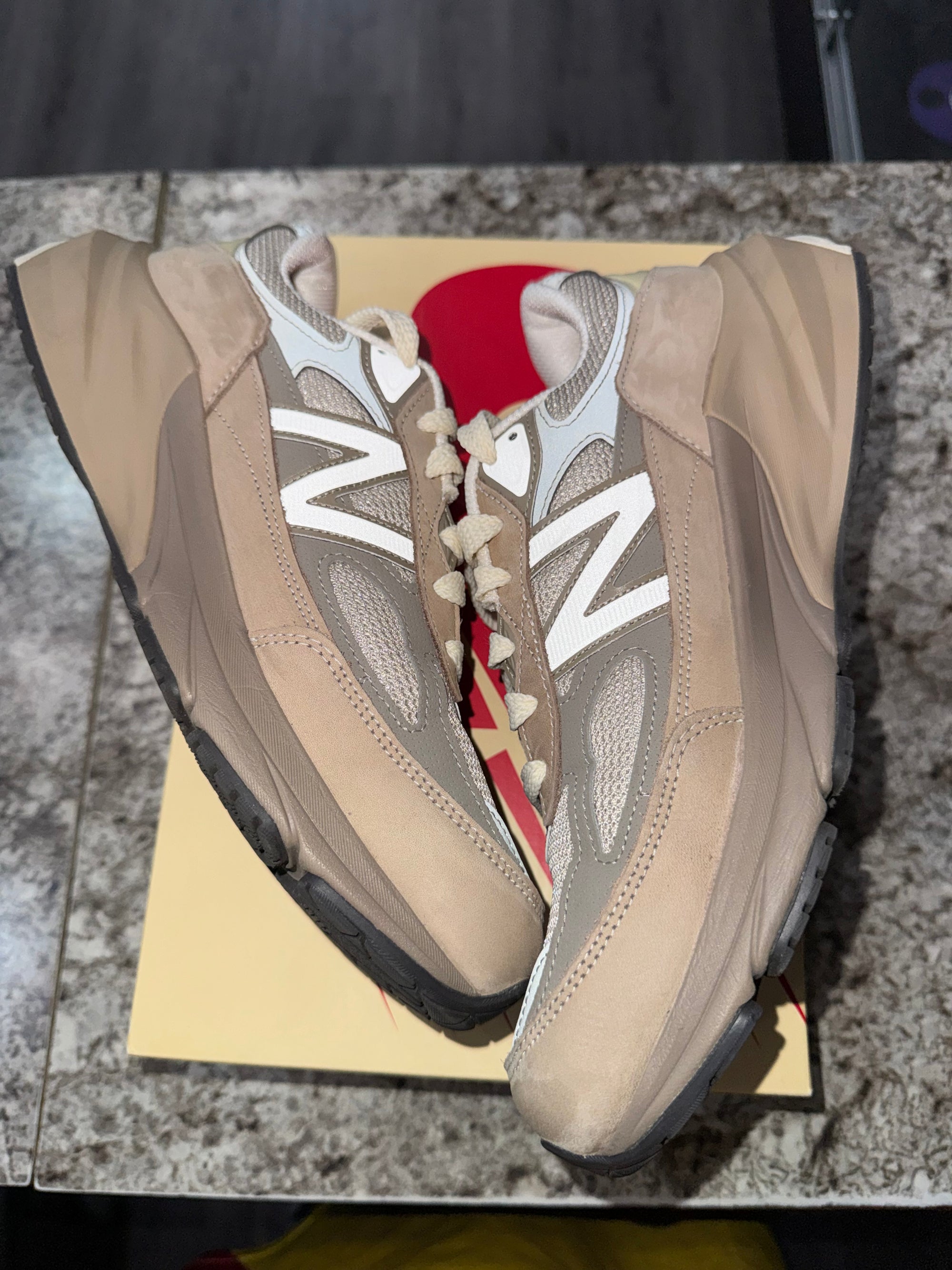 New Balance 990v6 MiUSA Driftwood Timberwolf