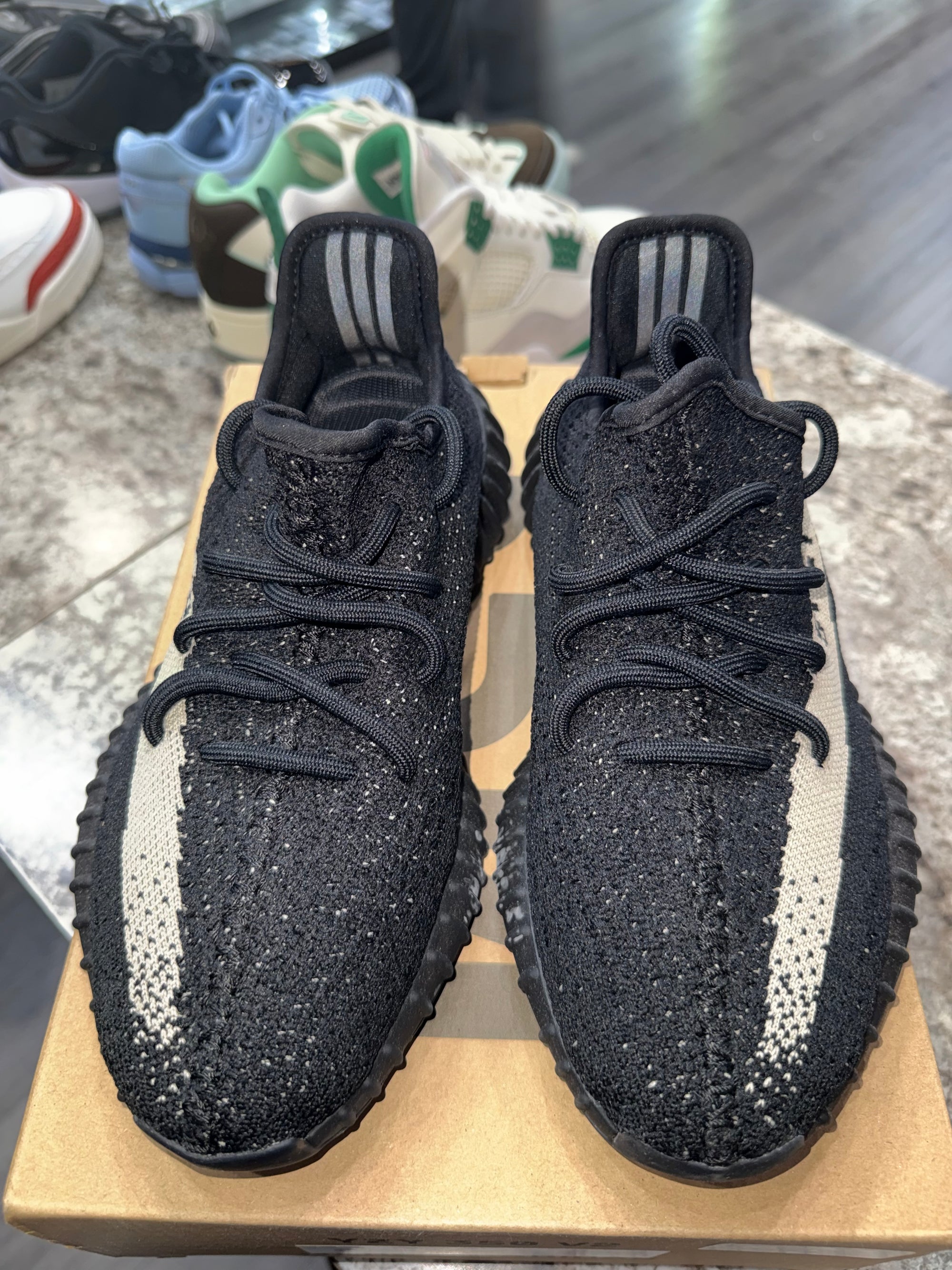 adidas Yeezy Boost 350 V2 Core Black White
