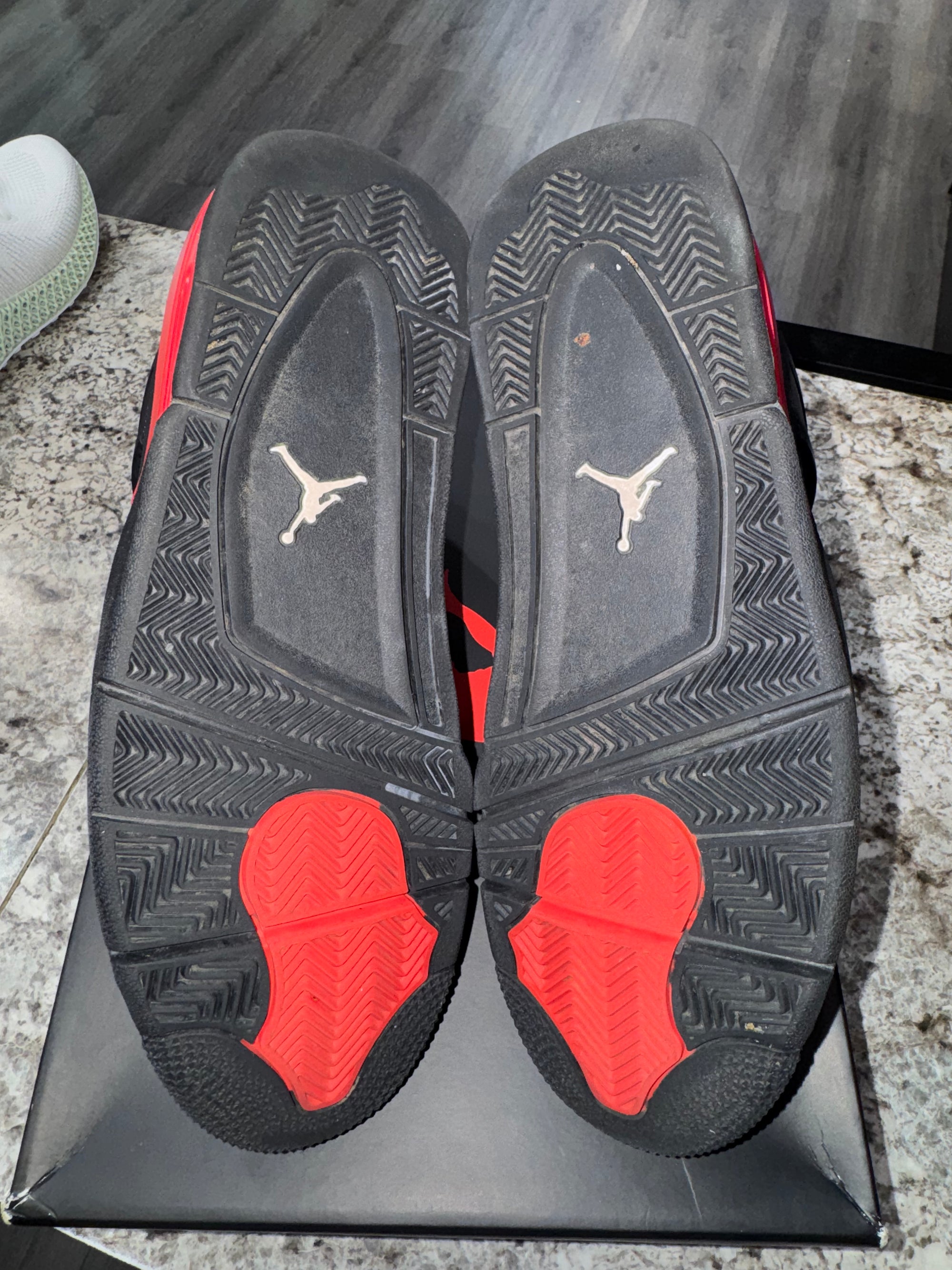 Jordan 4 Retro Red Thunder
