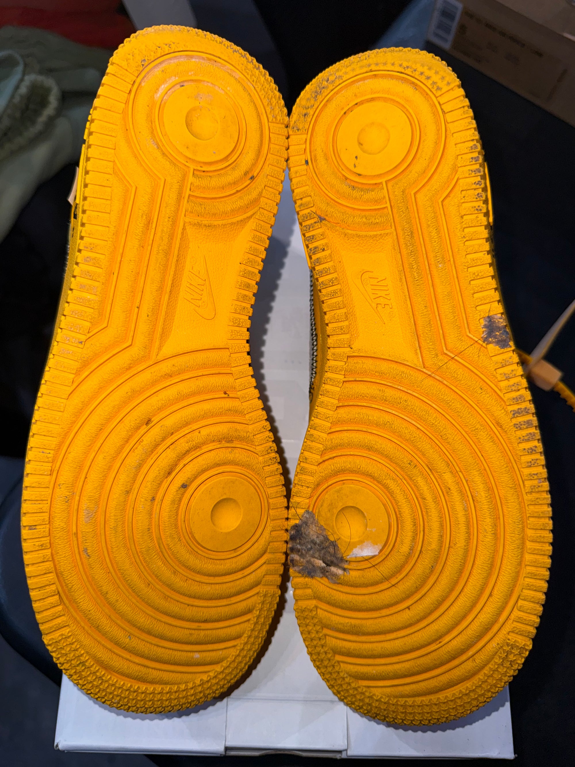Nike Air Force 1 Low Off-White ICA University Gold