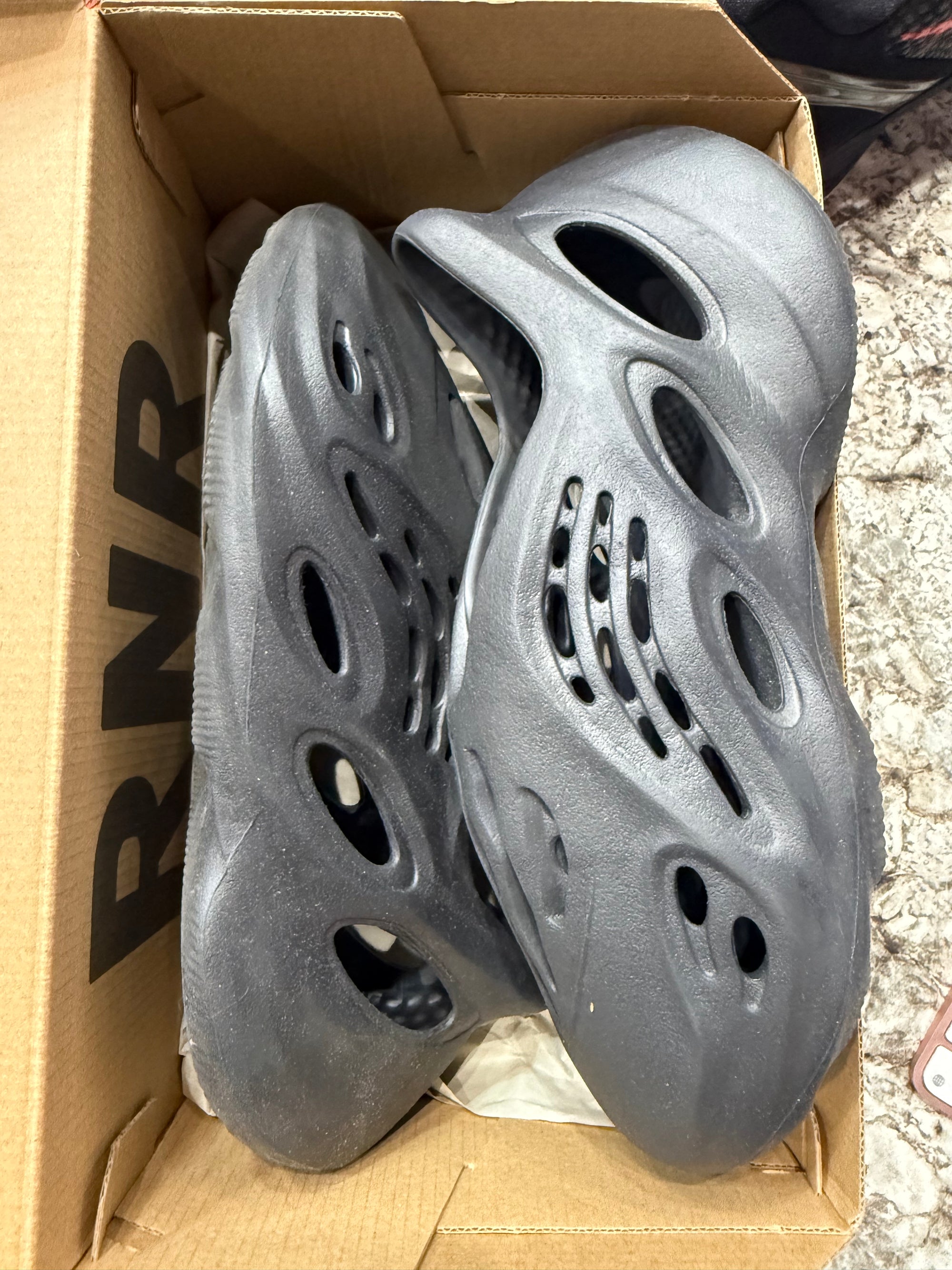 adidas Yeezy Foam RNR Onyx