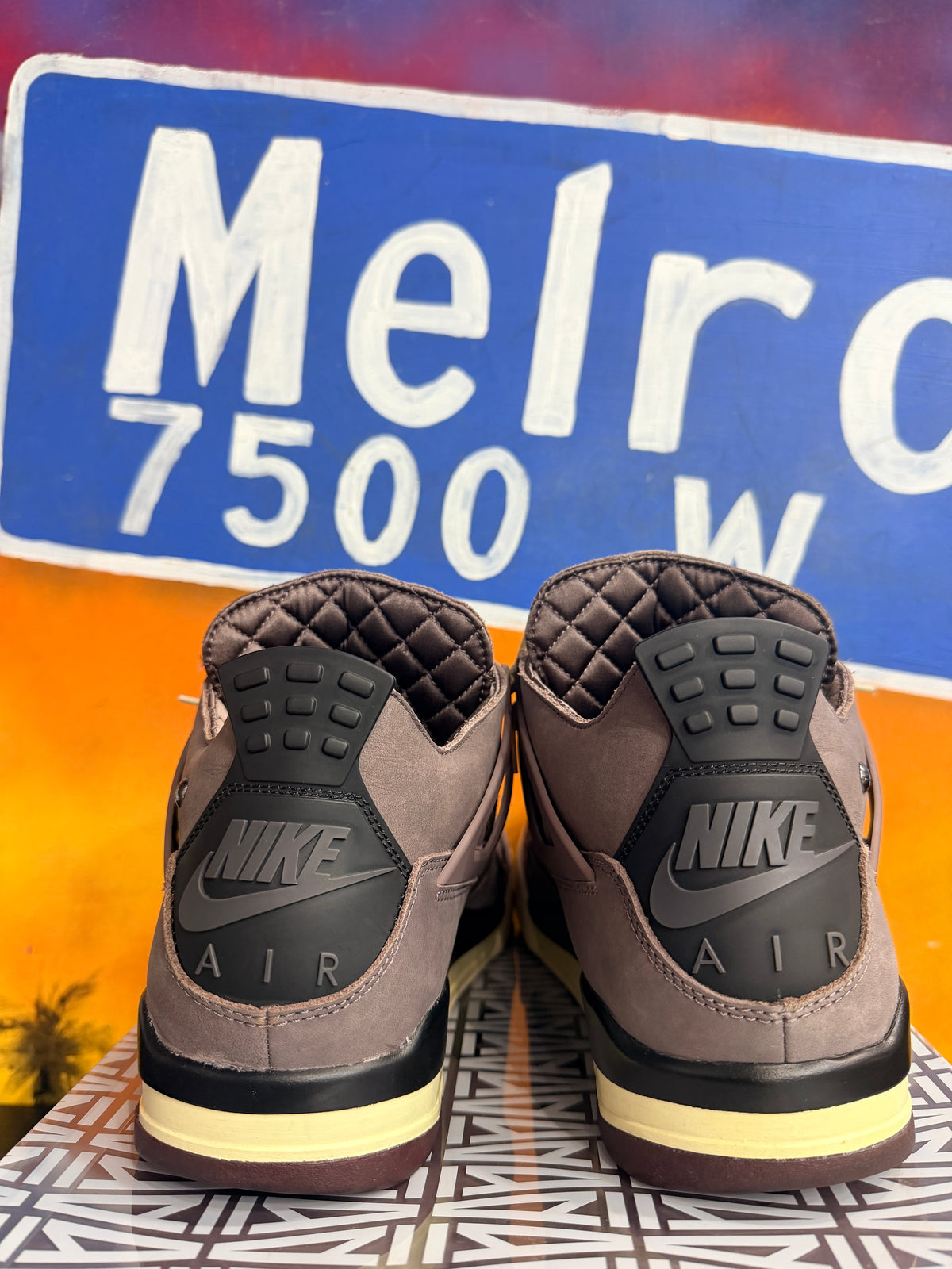 Jordan 4 Retro SP A Ma Maniére Violet Ore