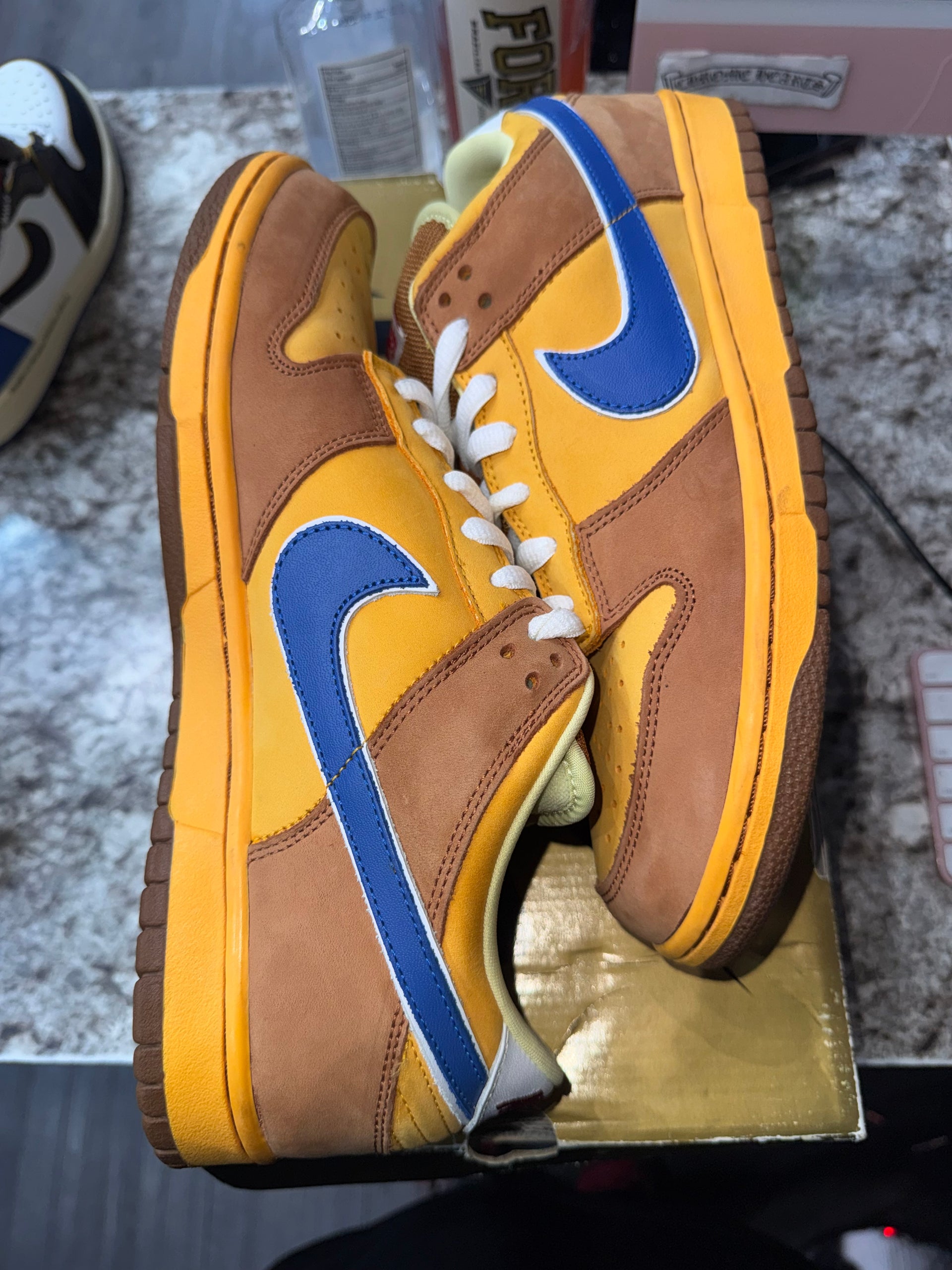 Nike SB Dunk Low Newcastle Brown Ale