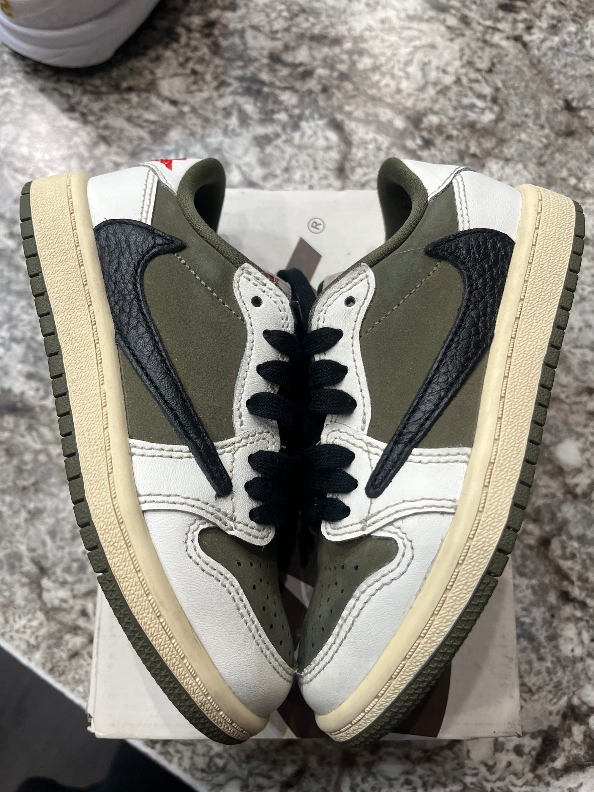 Jordan 1 Retro Low OG SP Travis Scott Medium Olive (PS)