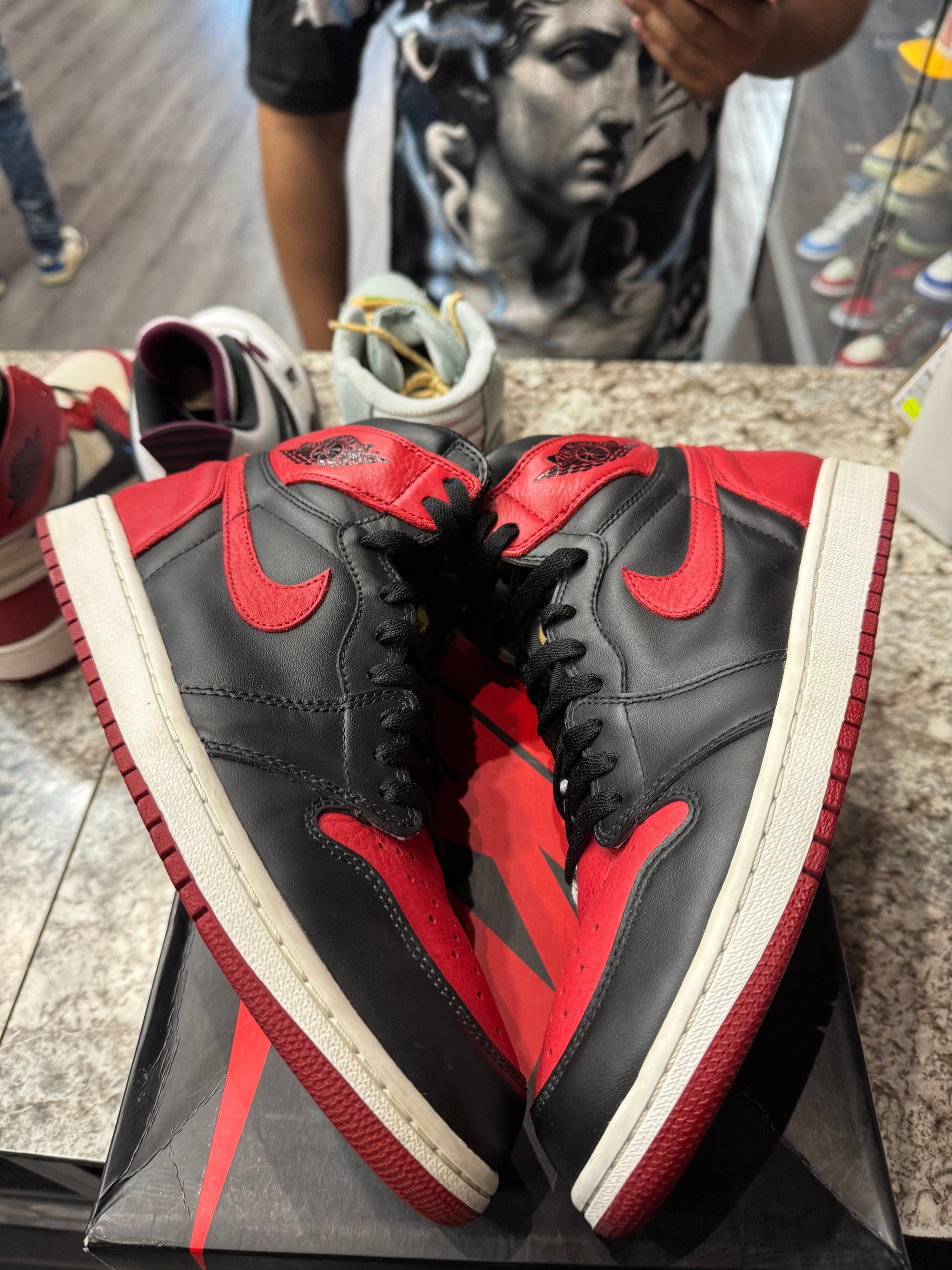 Jordan 1 Retro High Bred Banned (2016) (Damaged Box)
