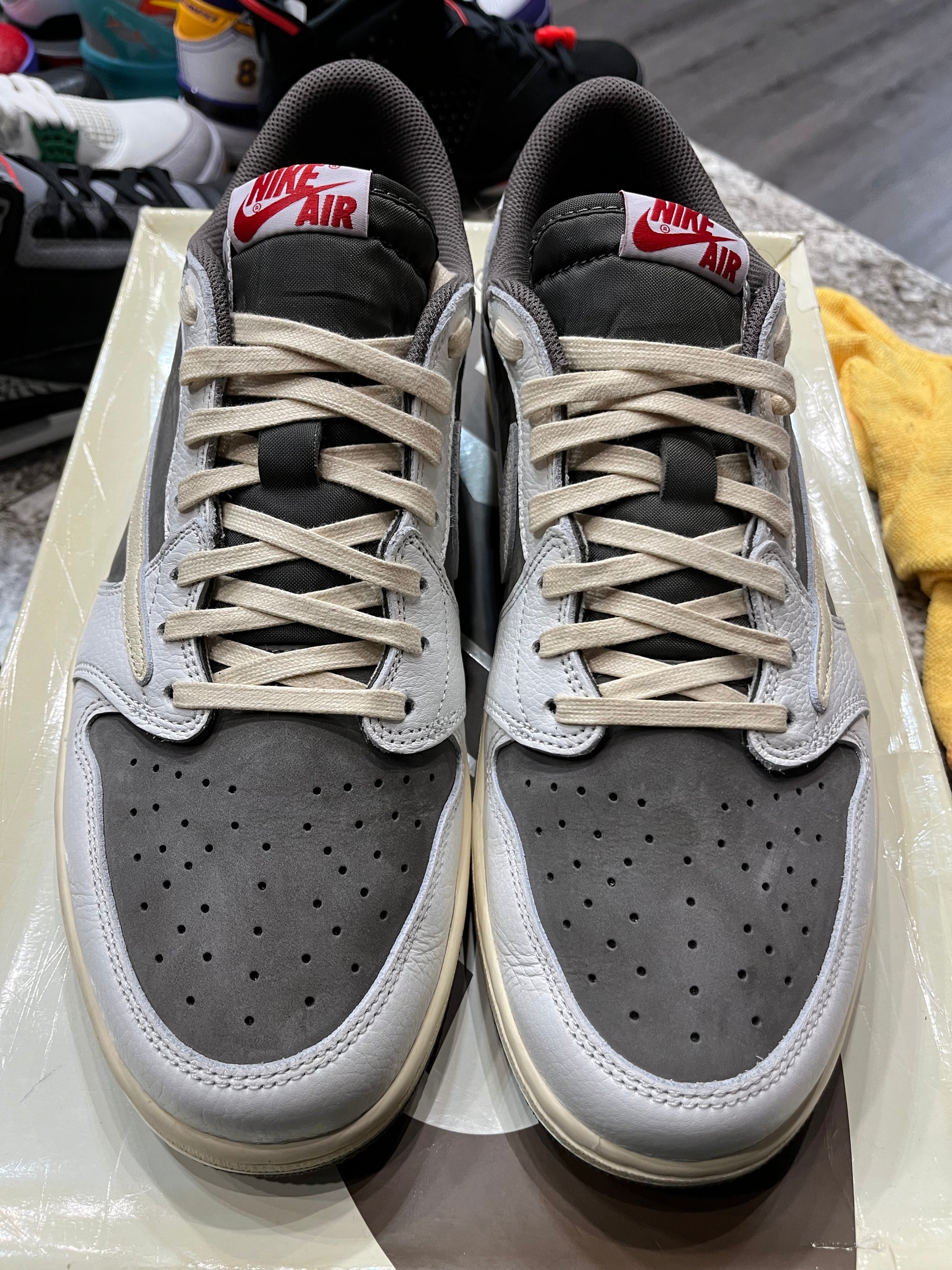Jordan 1 Retro Low OG SP Travis Scott Reverse Mocha