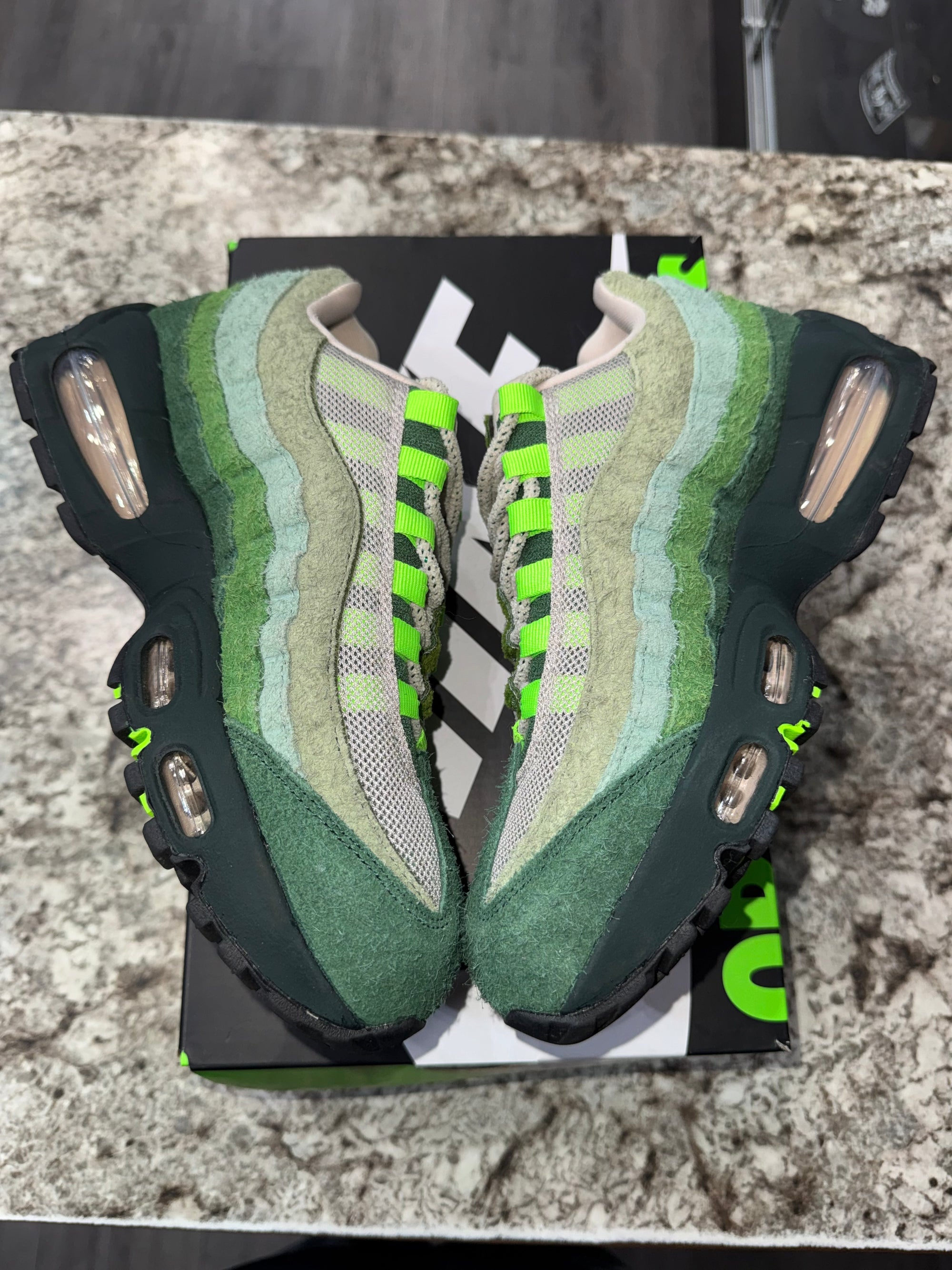 Nike Air Max 95 Big Bubble Ducks of a Feather Oregon Ducks The Woods