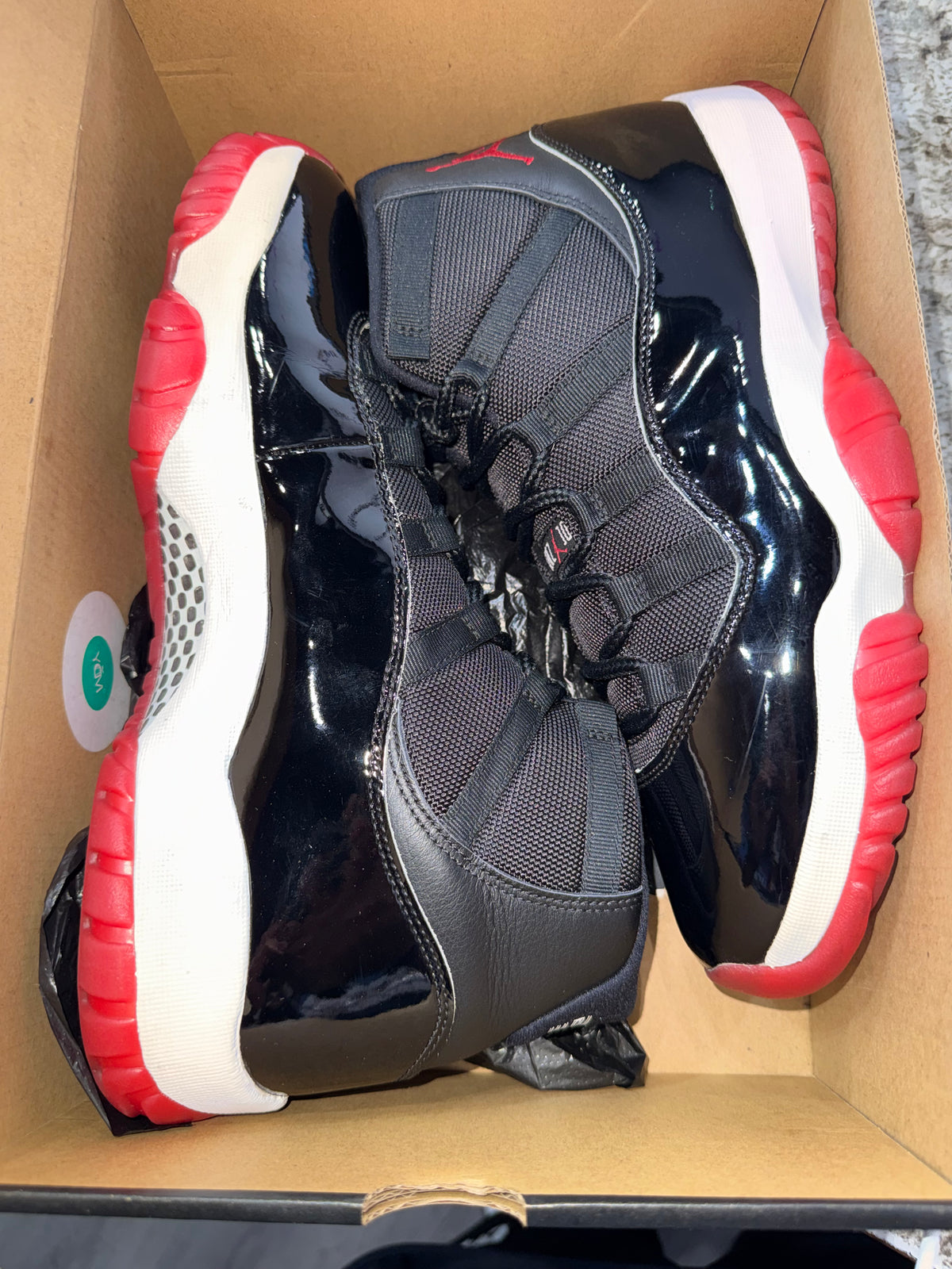 Jordan 11 Retro Playoffs Bred (2019)
