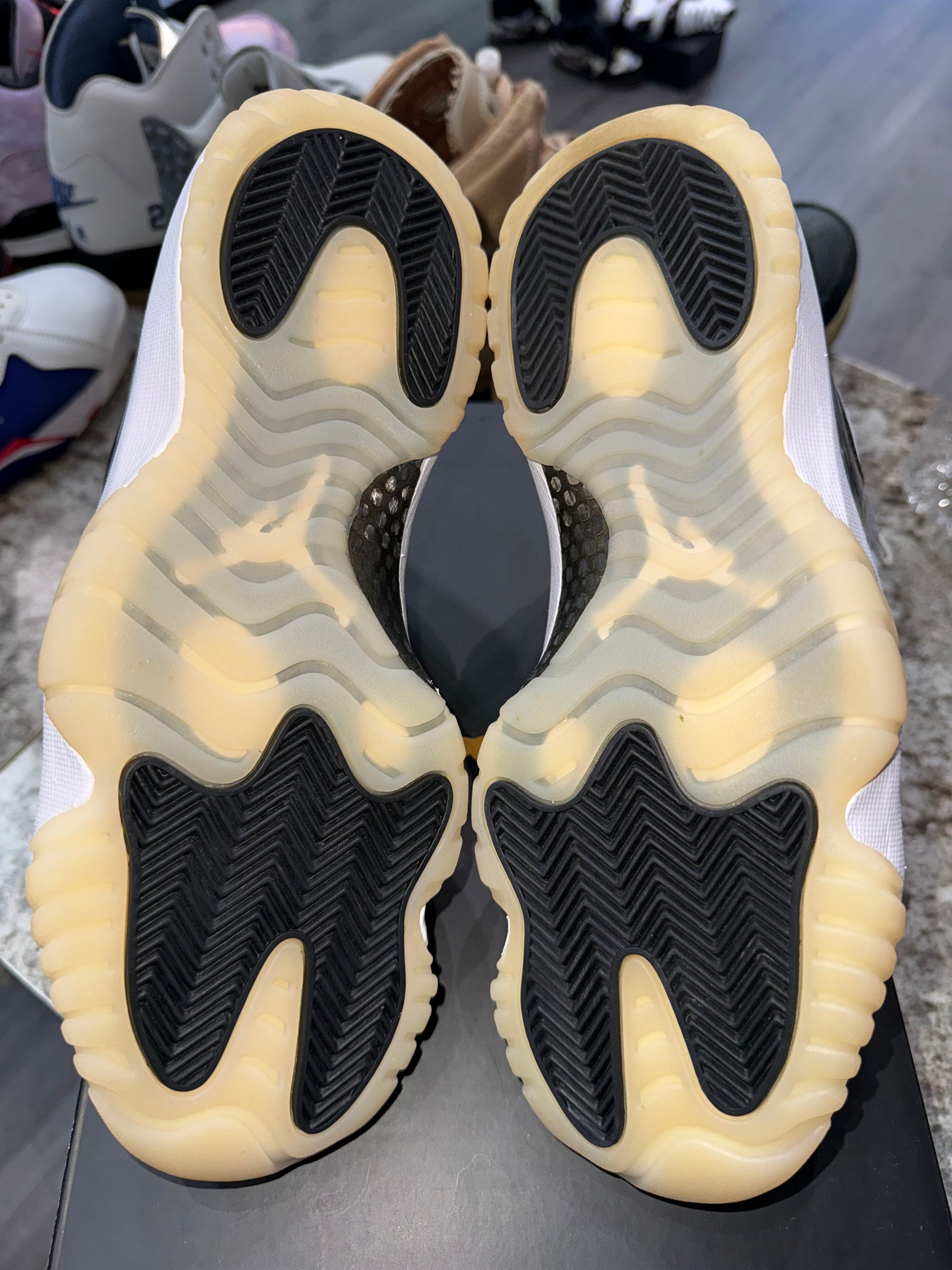 Jordan 11 Retro DMP Gratitude (2023)