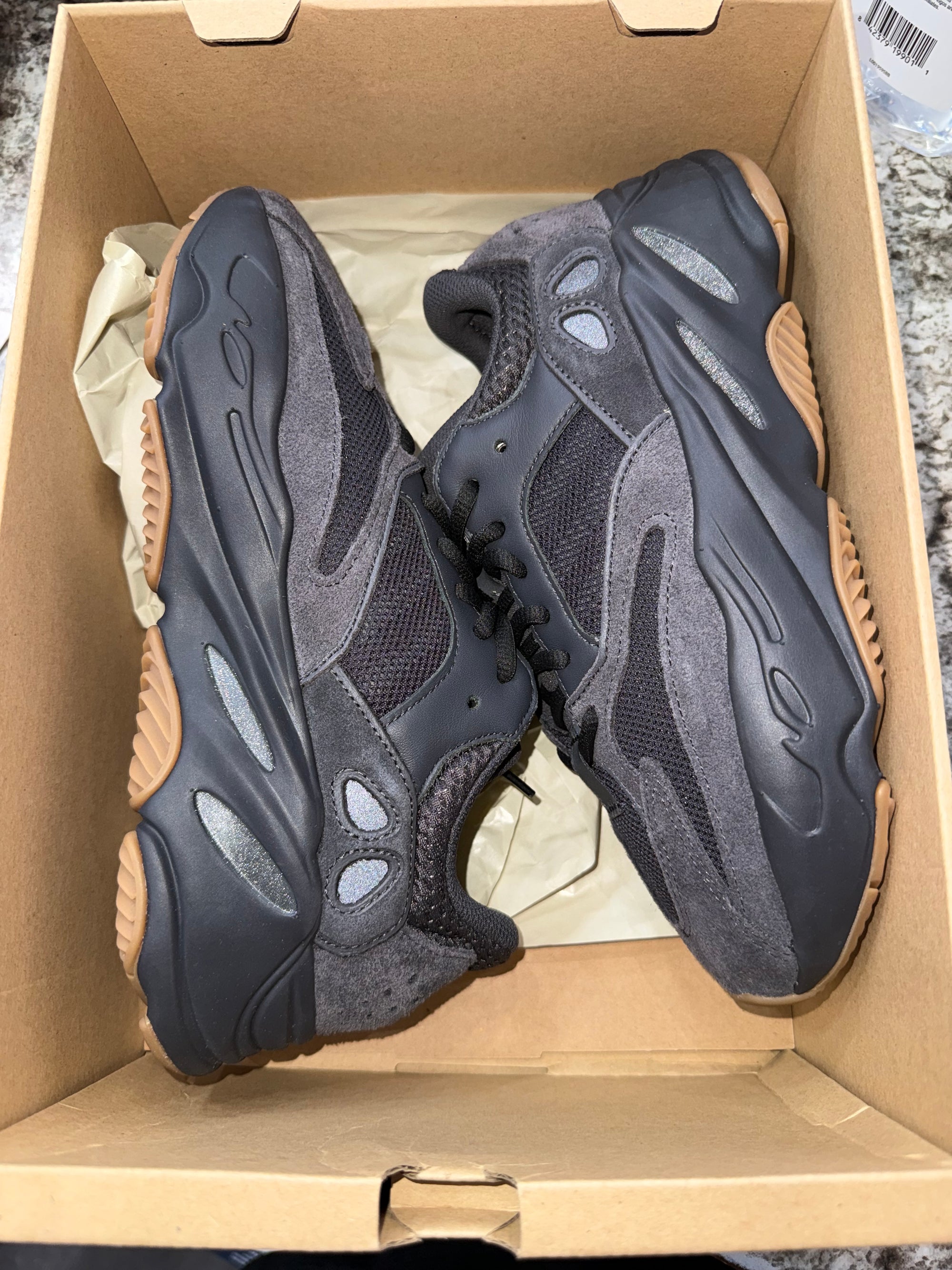 adidas Yeezy Boost 700 Utility Black