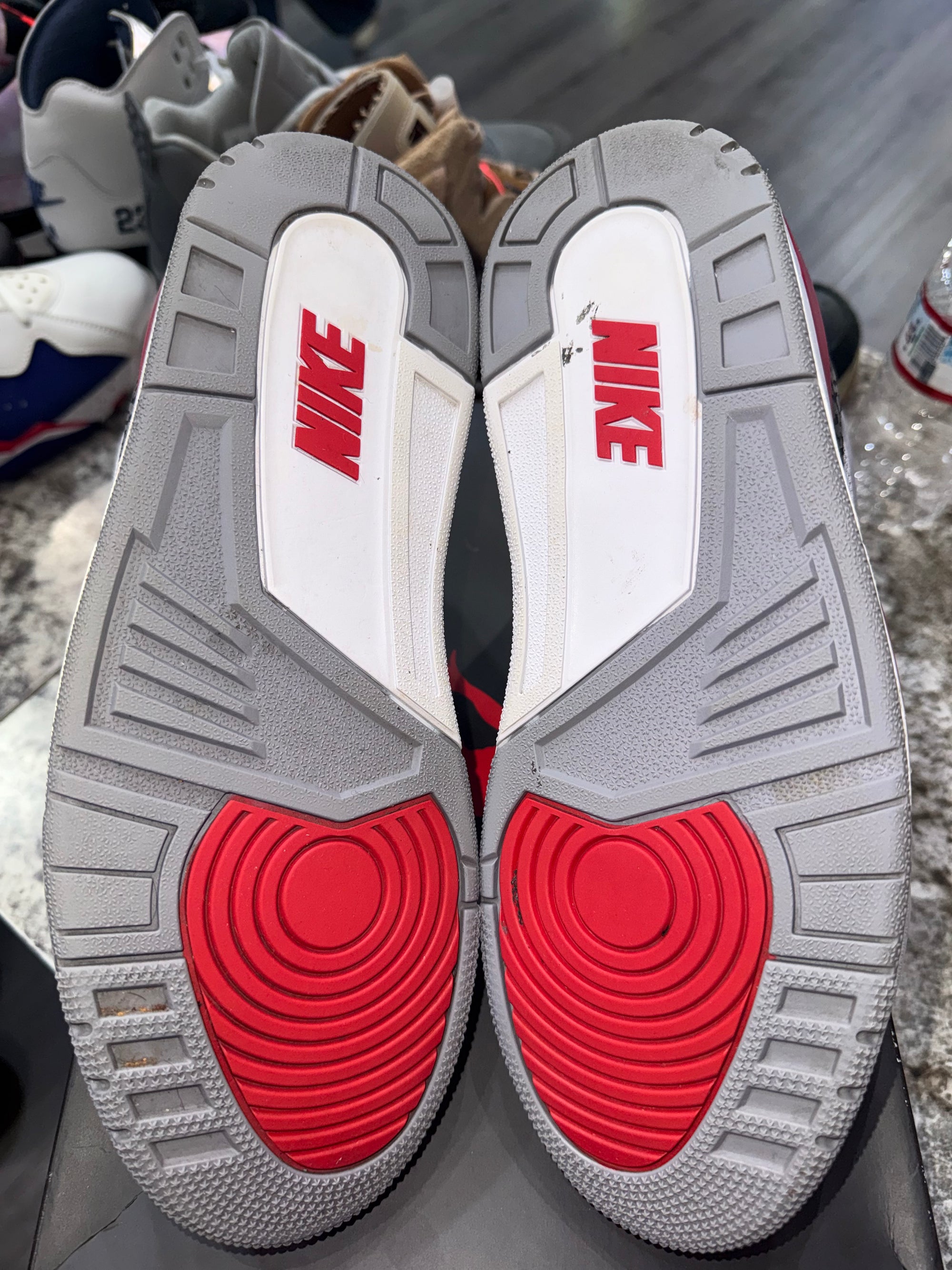 Jordan 3 Retro Fire Red (2022)